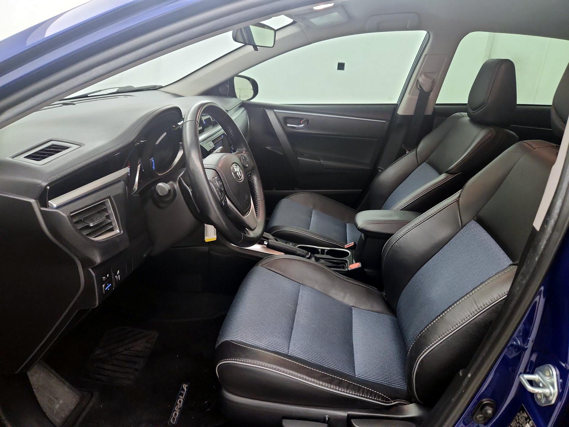 Thumbnail: 2016 Toyota Corolla - 11