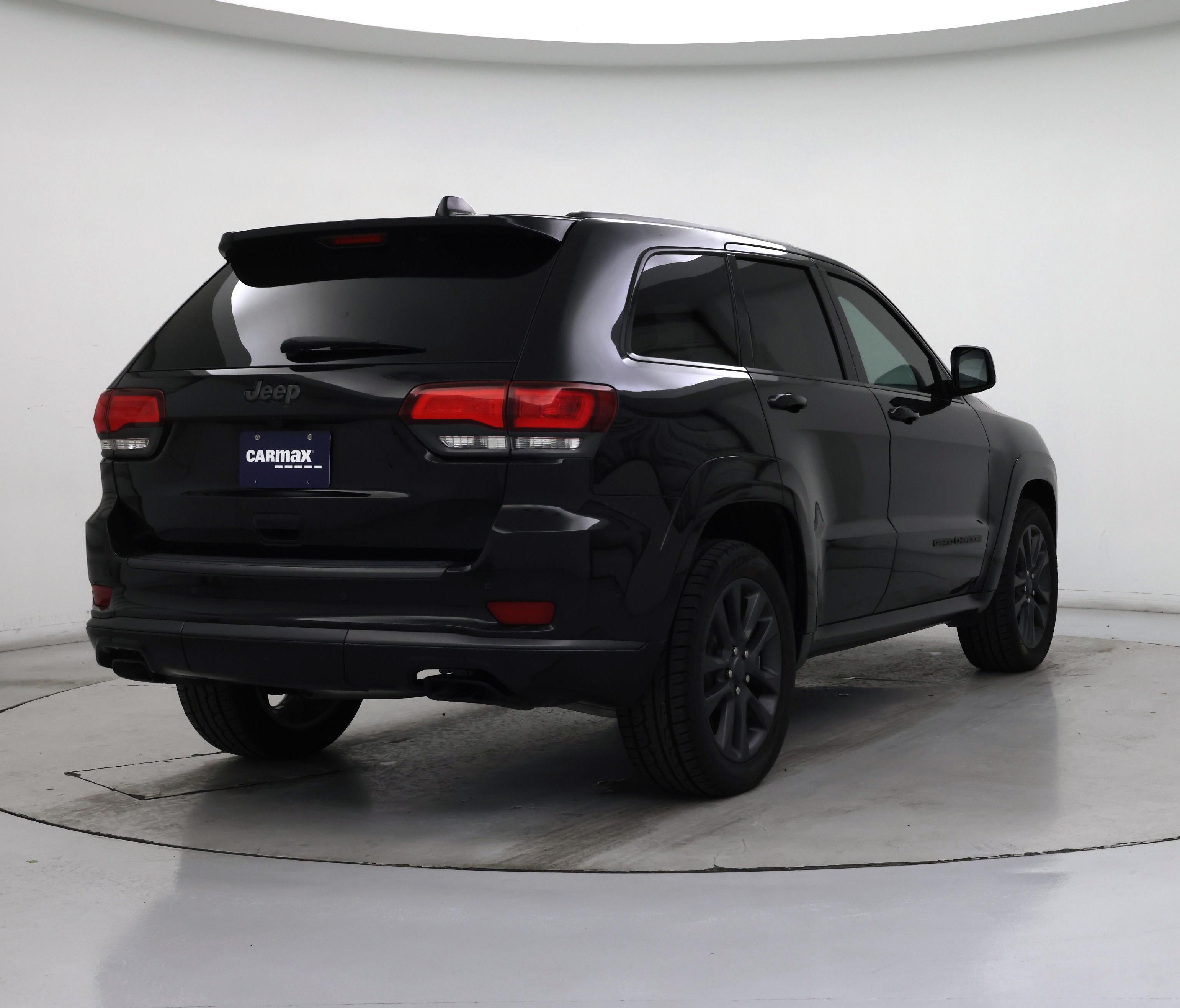 Thumbnail: 2018 Jeep Grand Cherokee - 8