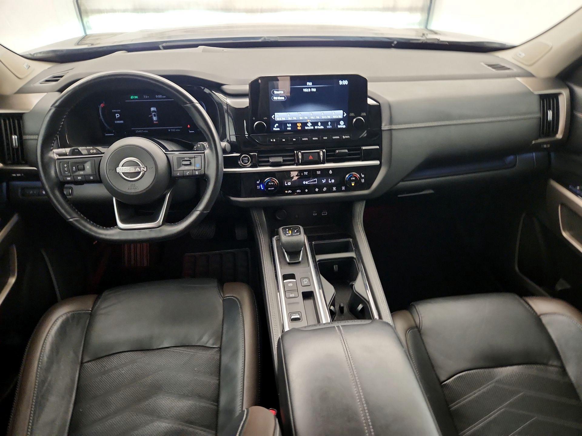 Thumbnail: 2023 Nissan Pathfinder - 9