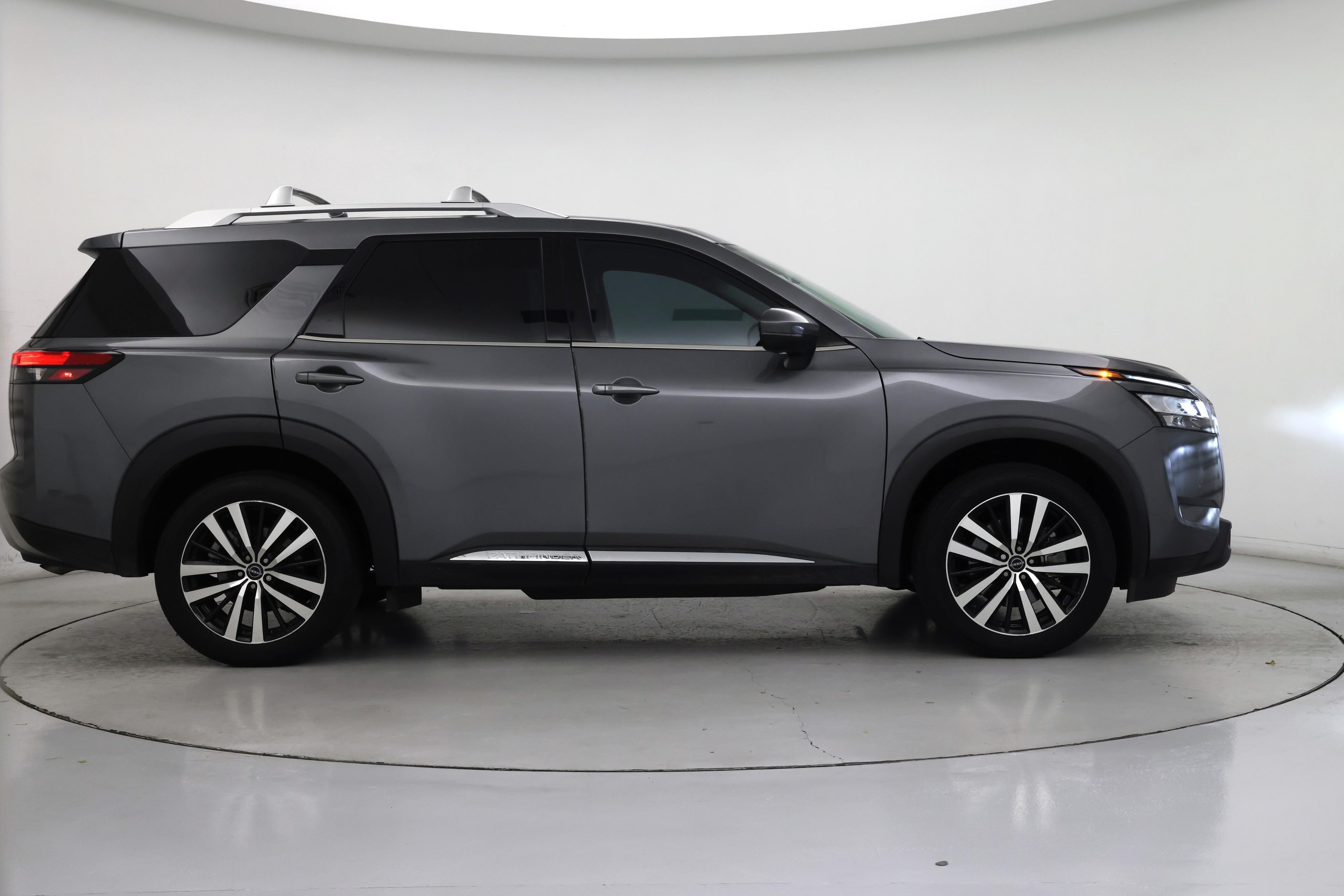 Thumbnail: 2023 Nissan Pathfinder - 7