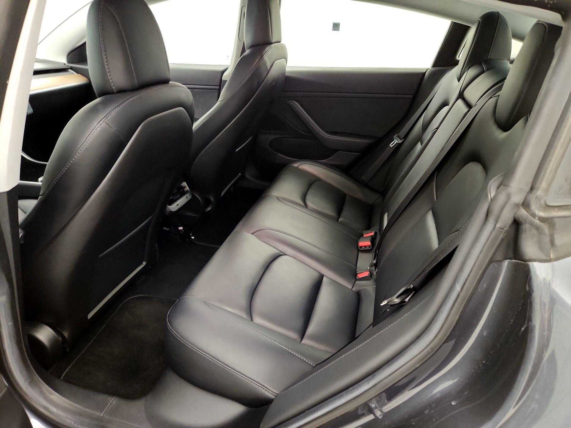 Thumbnail: 2019 Tesla Model 3 - 19