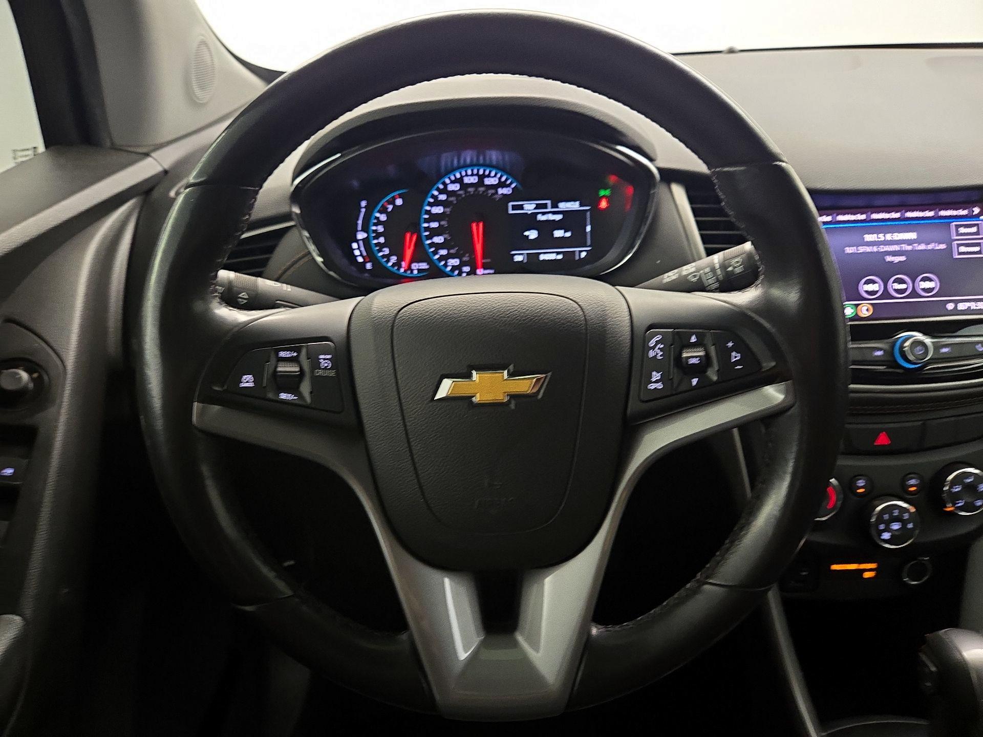 Thumbnail: 2021 Chevrolet Trax - 10