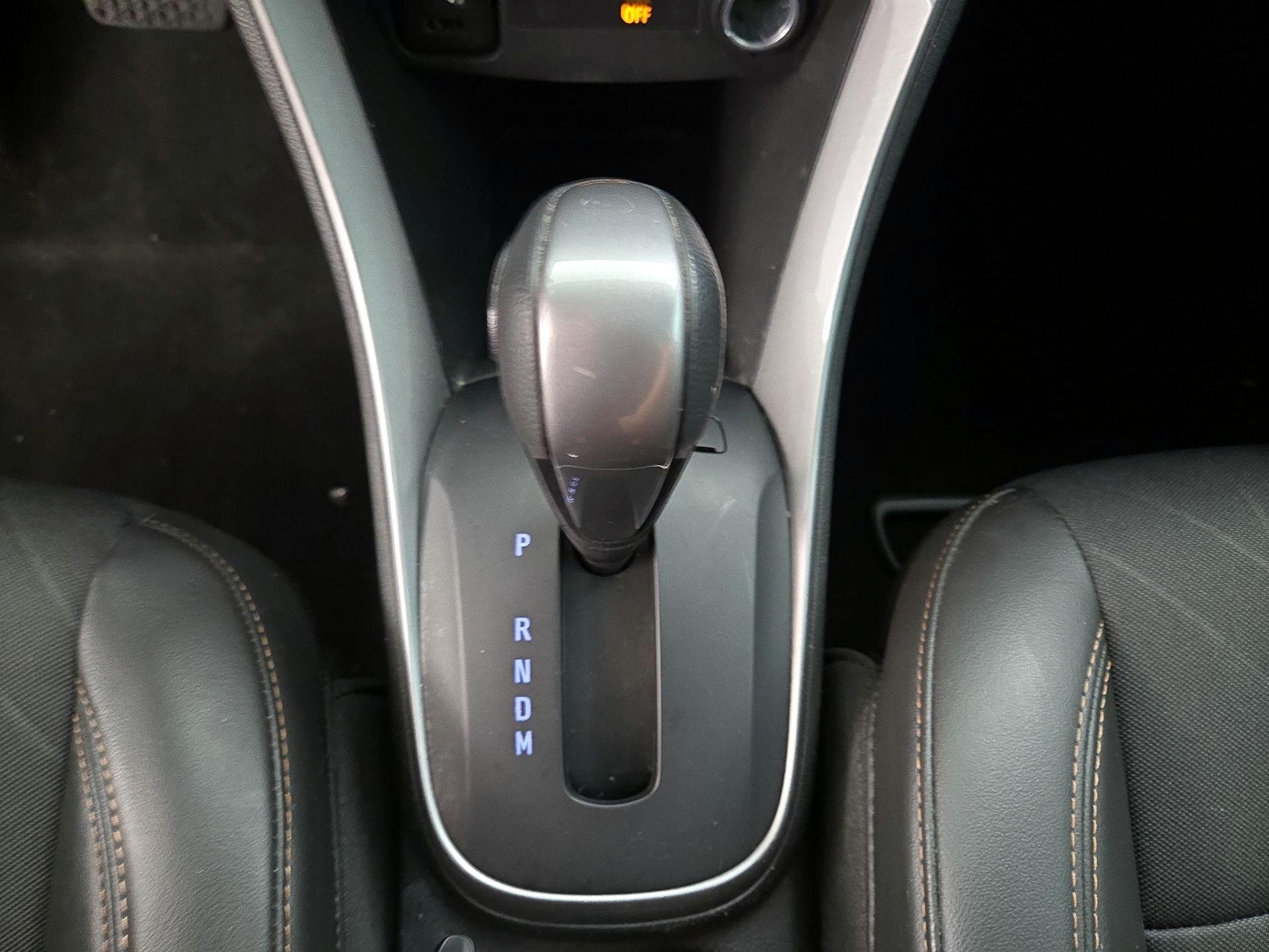 Thumbnail: 2021 Chevrolet Trax - 17