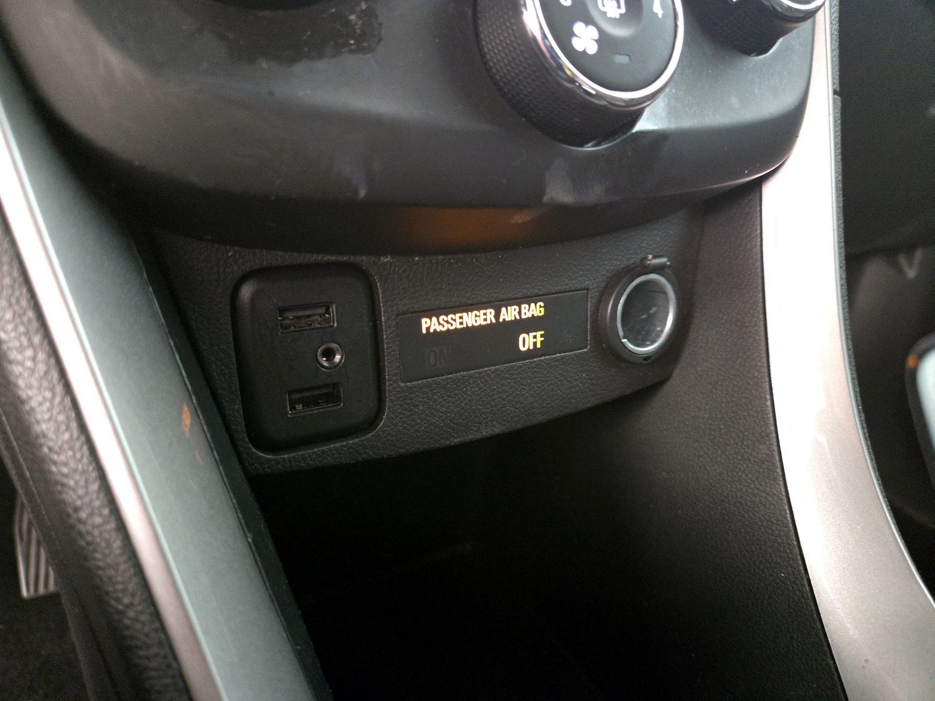 Thumbnail: 2021 Chevrolet Trax - 18
