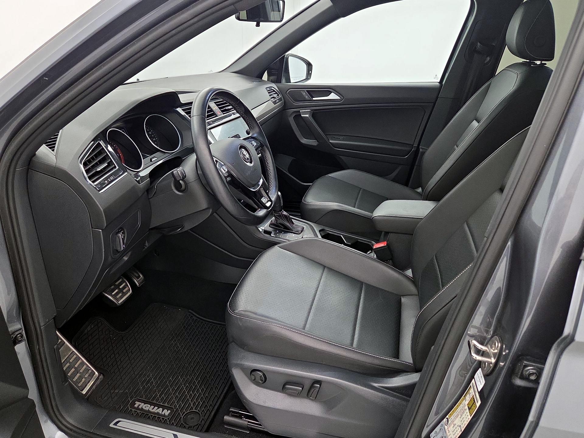 Thumbnail: 2021 Volkswagen Tiguan - 11