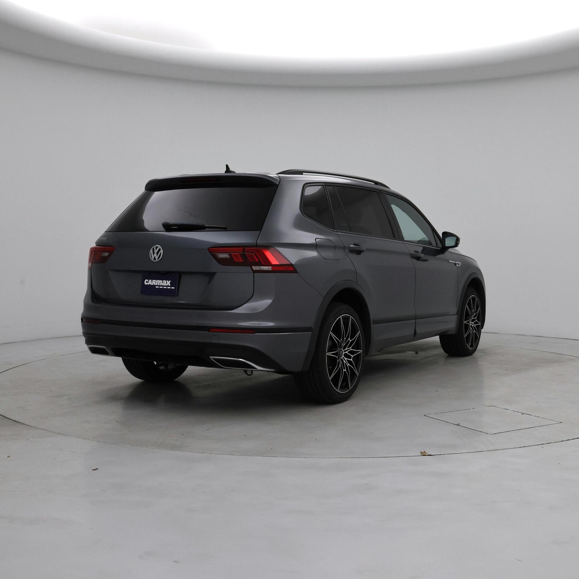 Thumbnail: 2021 Volkswagen Tiguan - 8