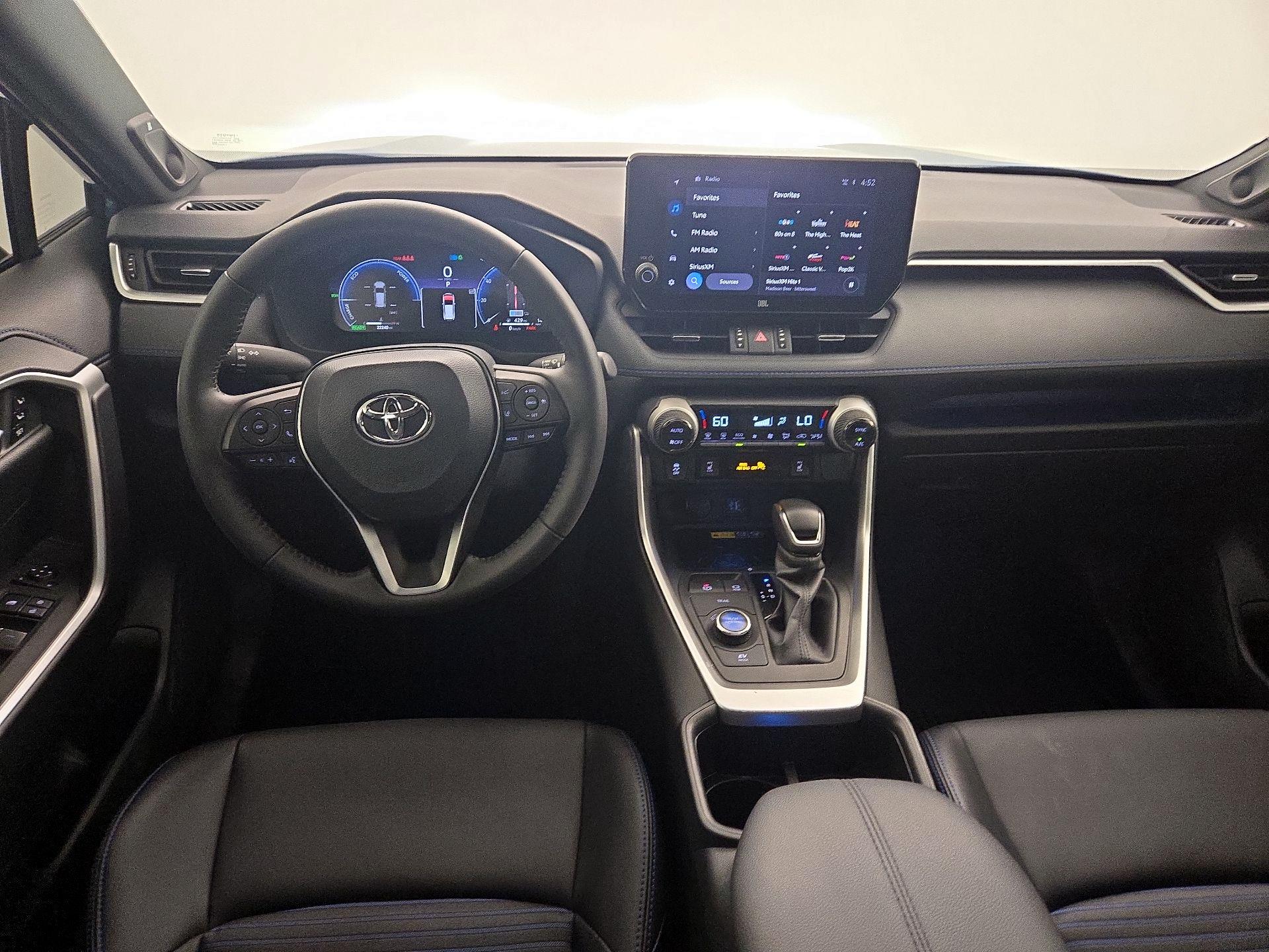Thumbnail: 2025 Toyota RAV4 - 9
