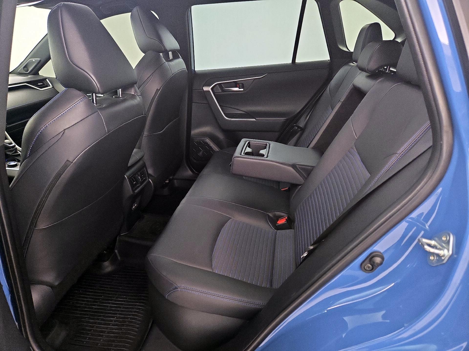 Thumbnail: 2025 Toyota RAV4 - 20