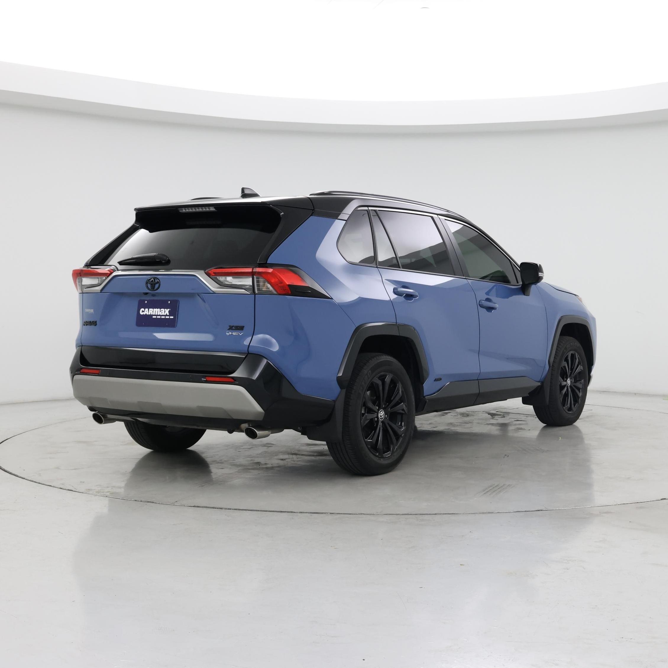 Thumbnail: 2025 Toyota RAV4 - 8