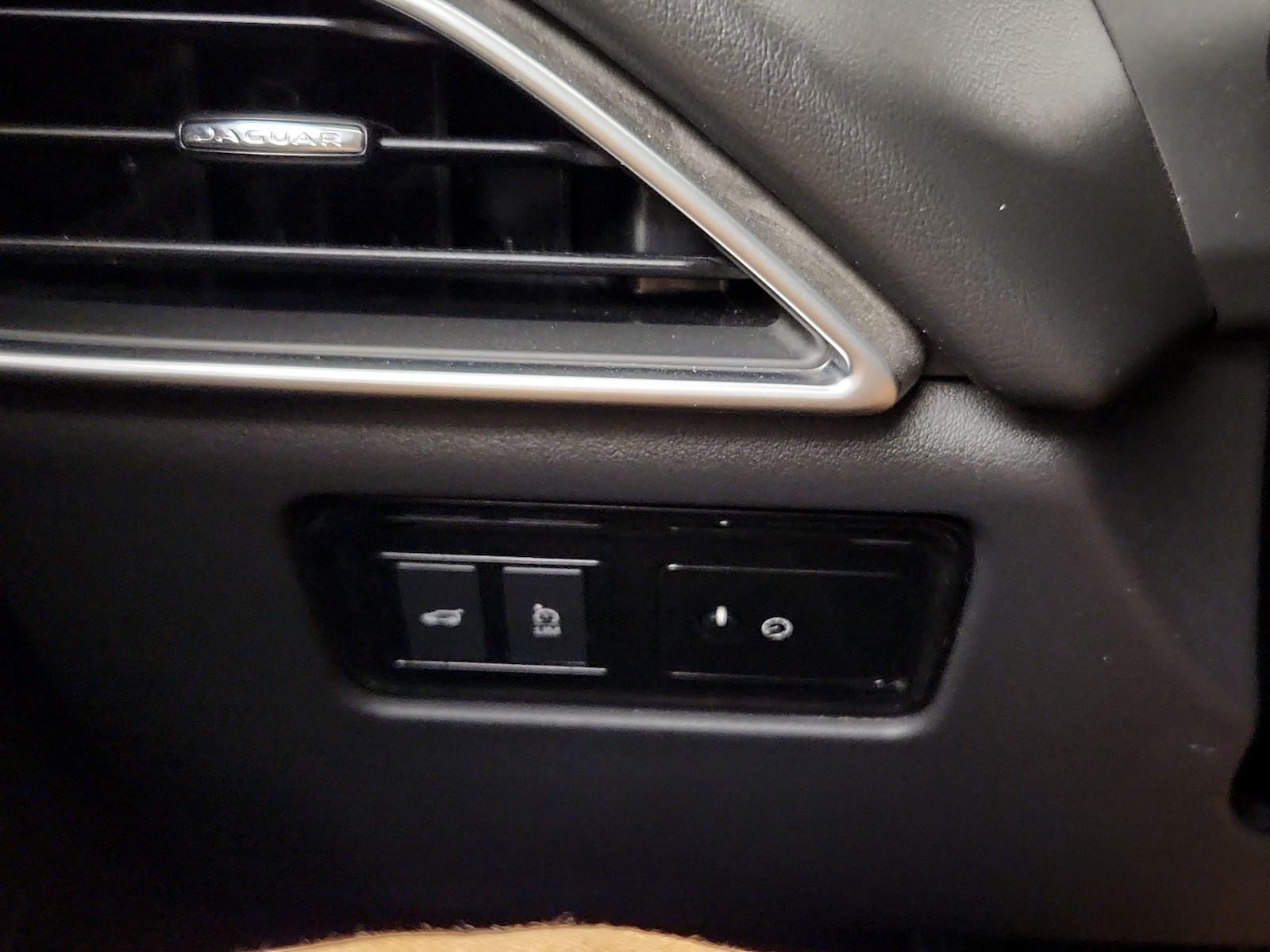 2019 Jaguar F-Pace Premium - Photo 14