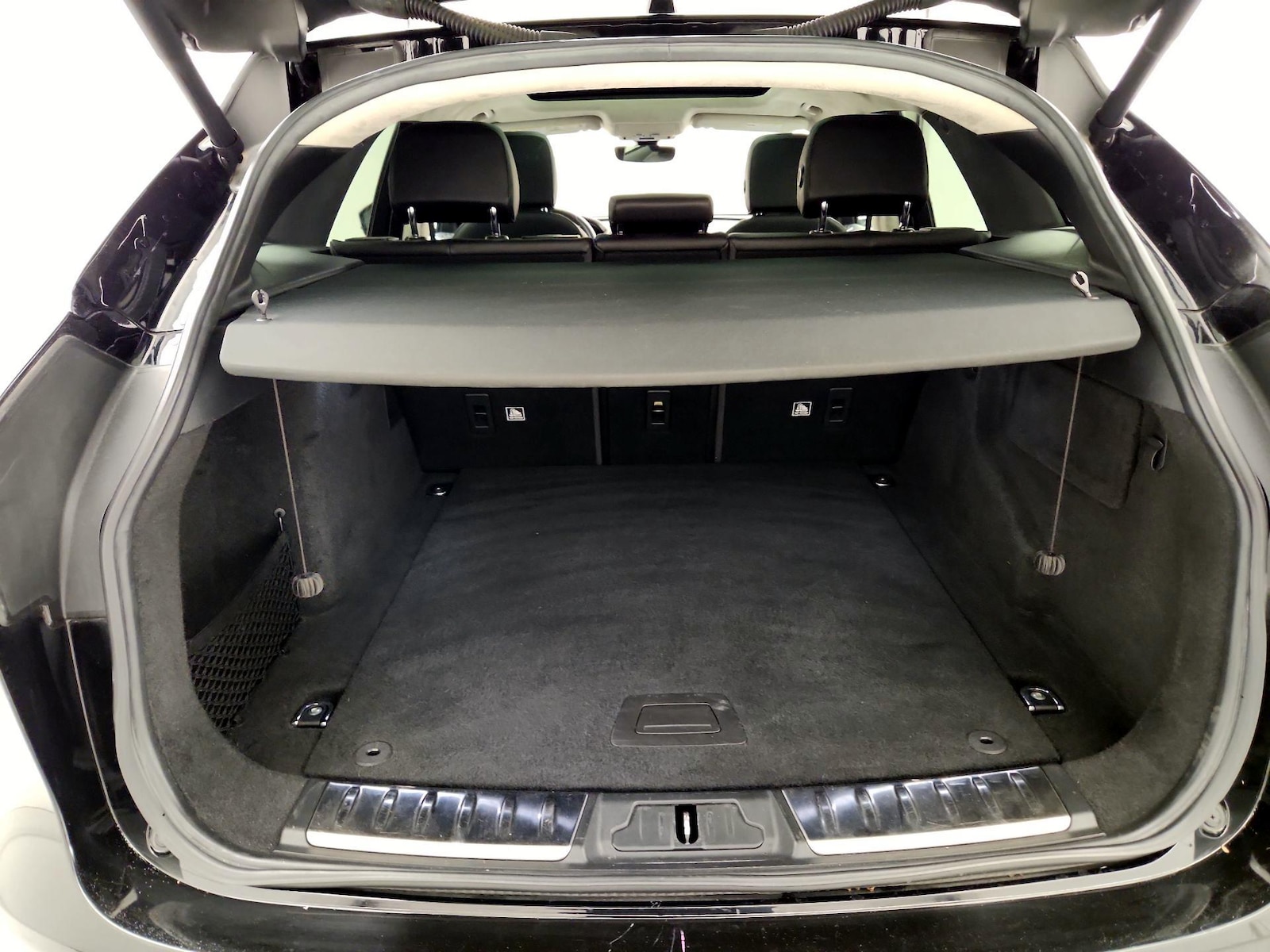 2019 Jaguar F-Pace Premium - Photo 23