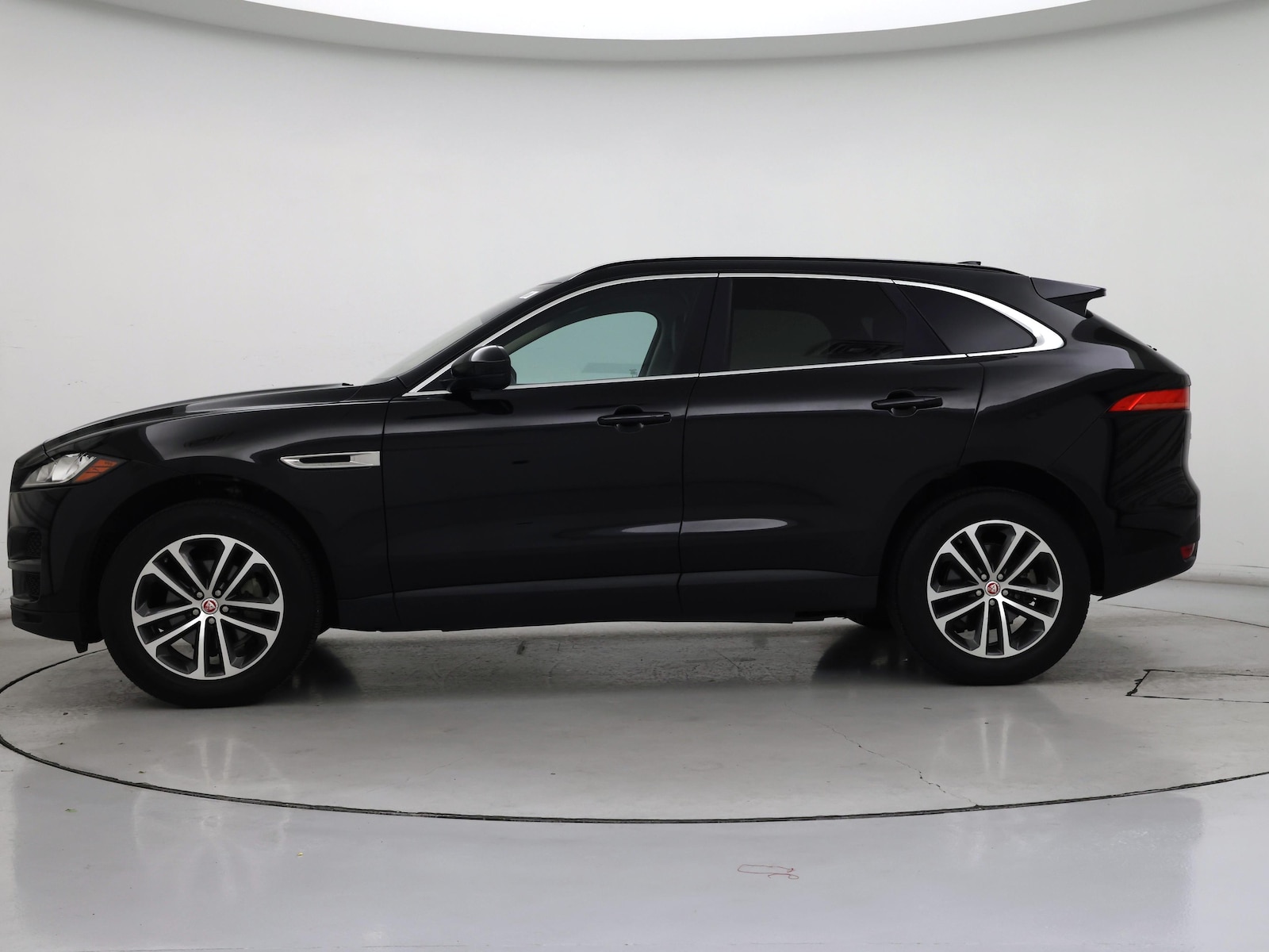 2019 Jaguar F-Pace Premium - Photo 4