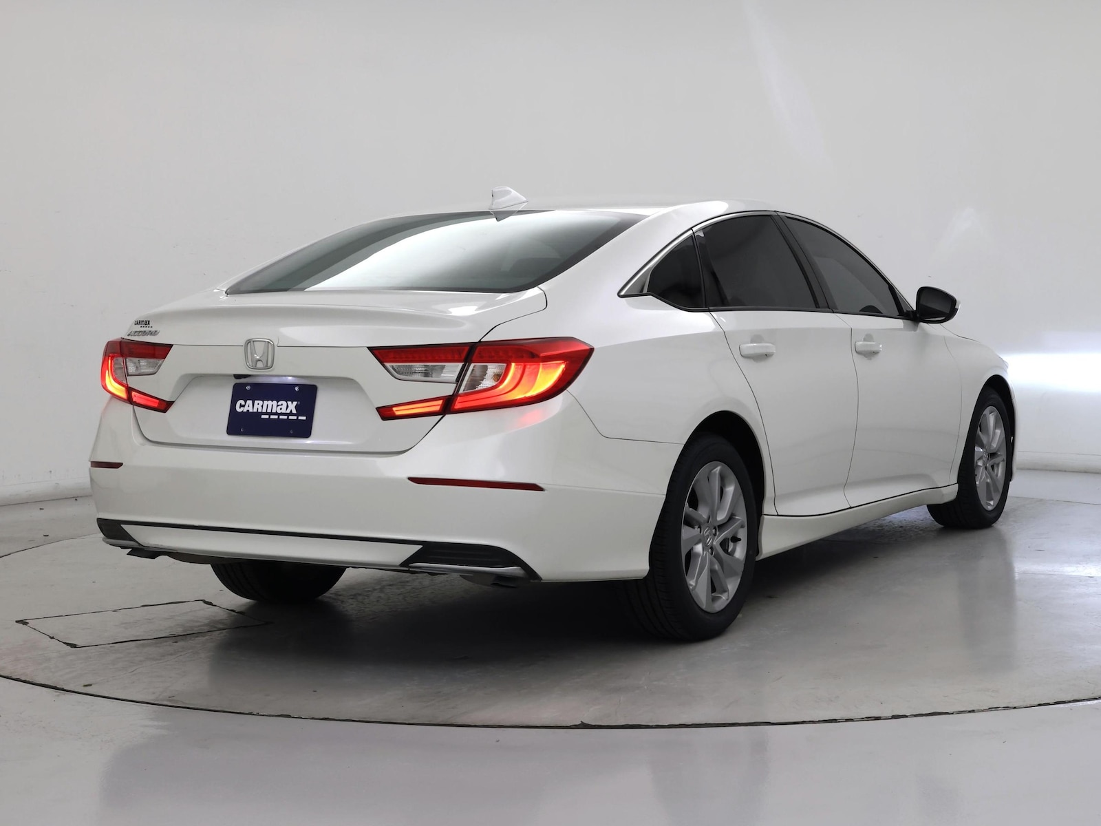 2020 Honda Accord LX - Photo 9