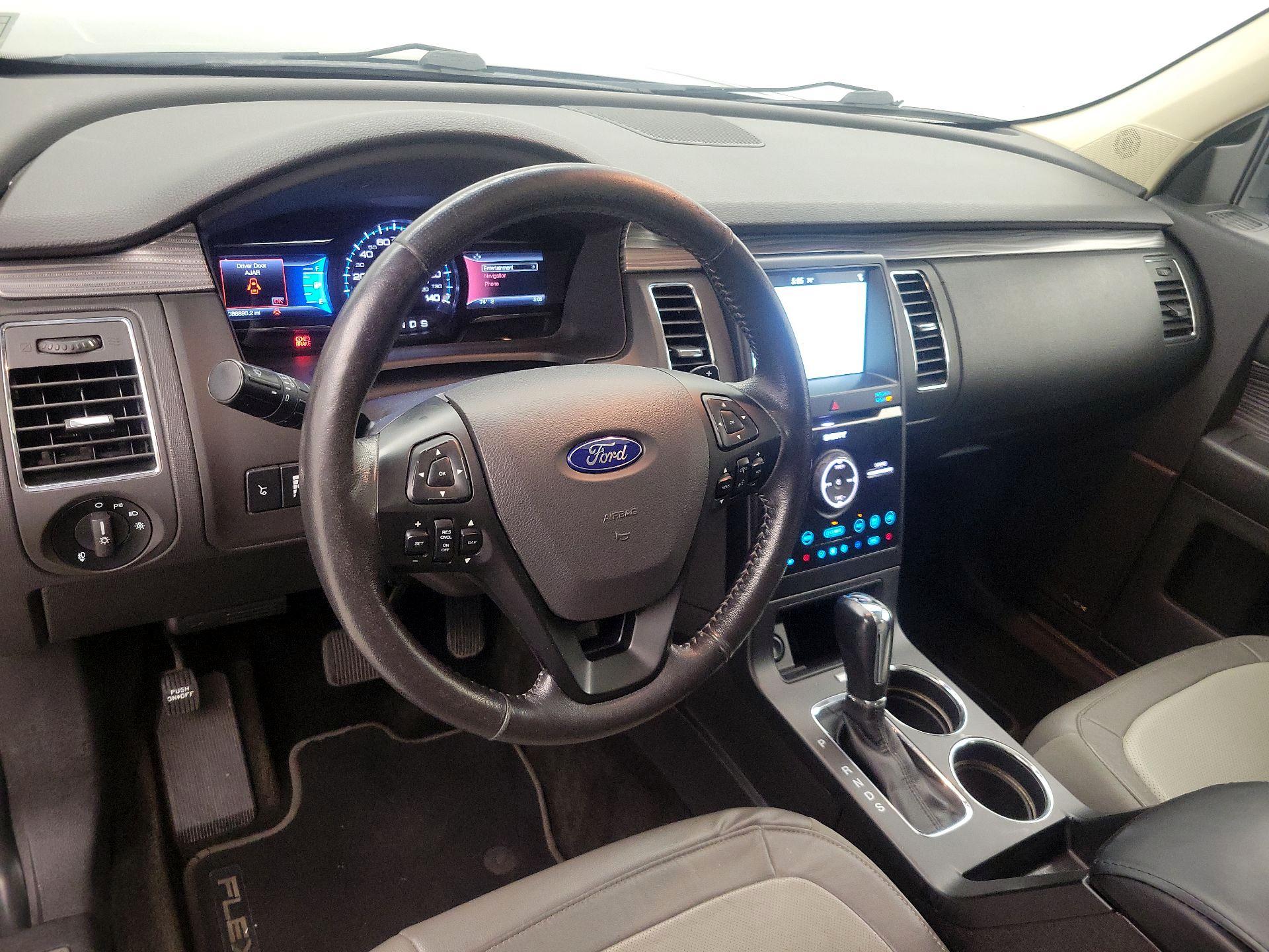 Thumbnail: 2016 Ford Flex - 9