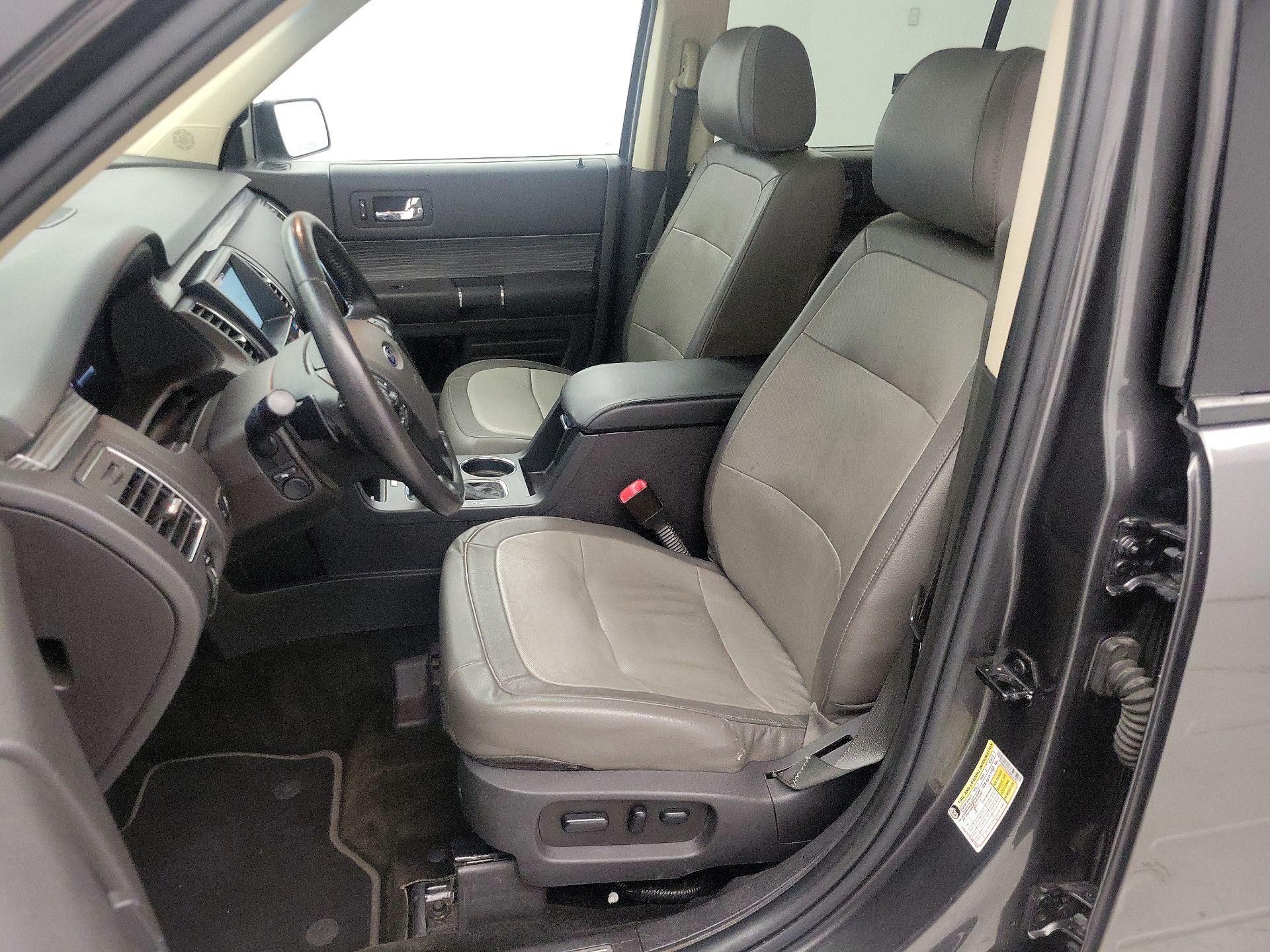 Thumbnail: 2016 Ford Flex - 11