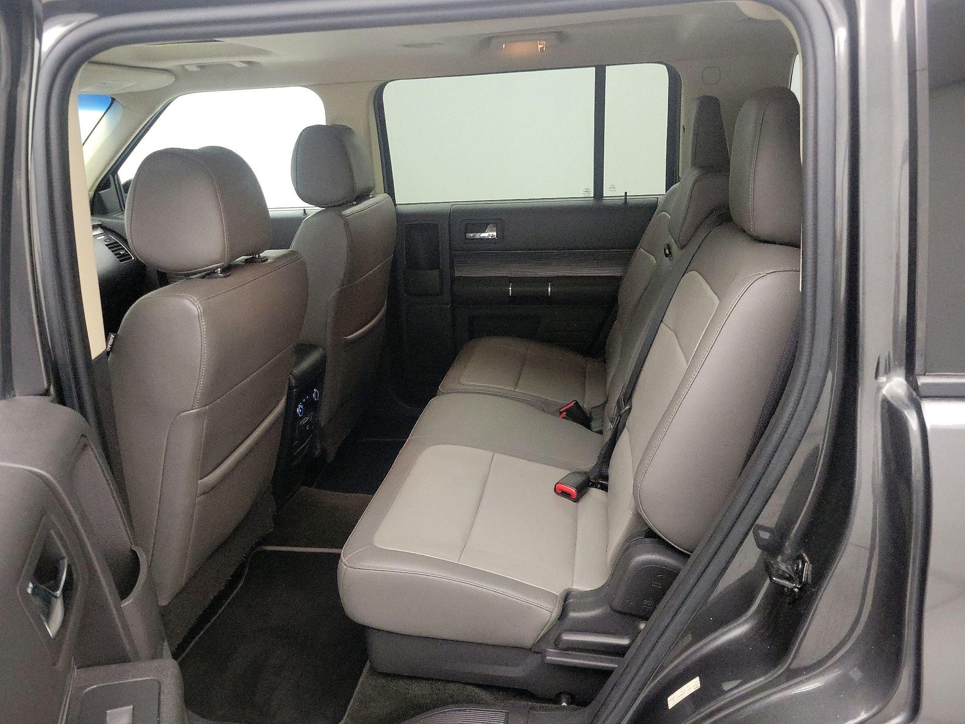 Thumbnail: 2016 Ford Flex - 20
