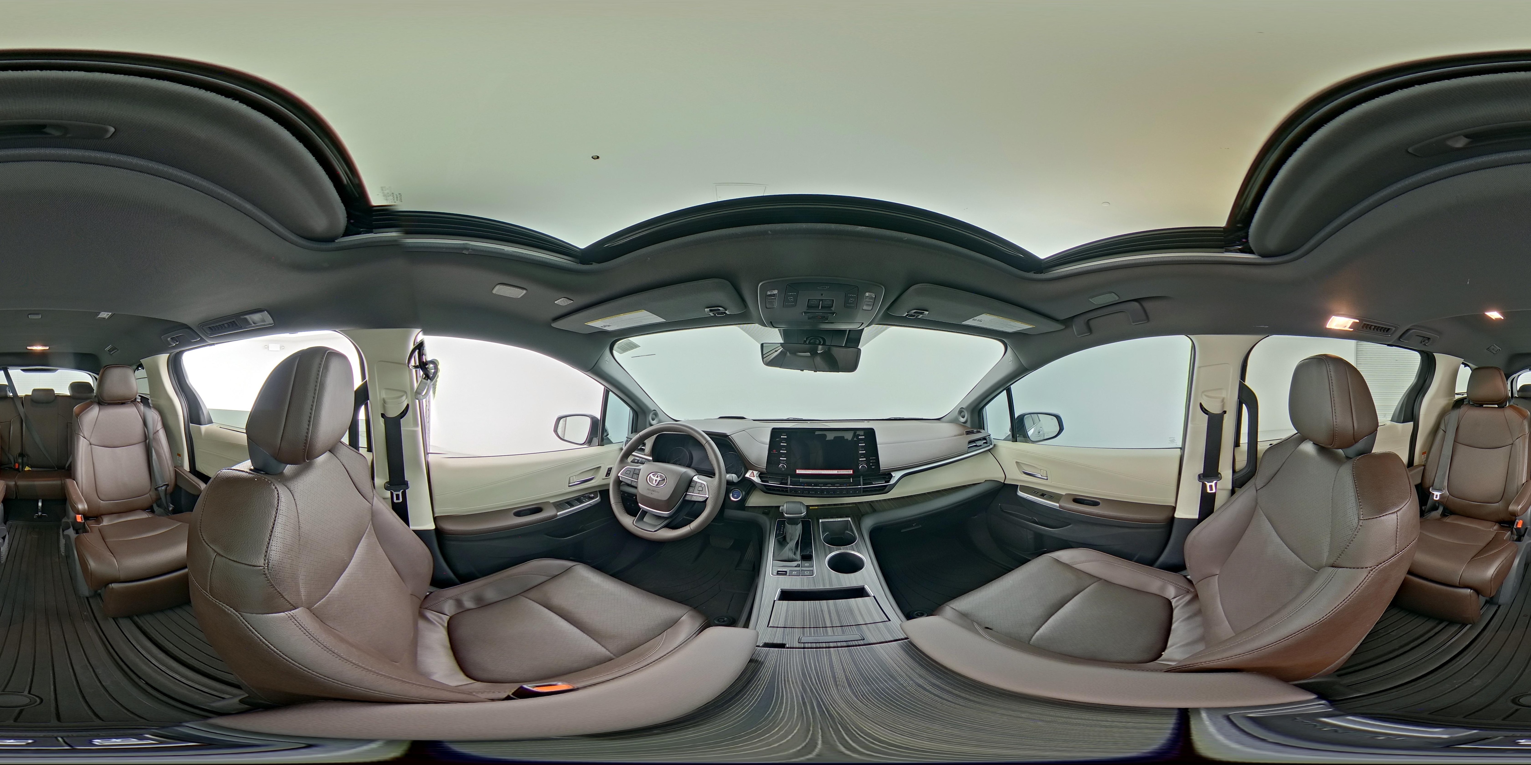 2024 Toyota Sienna Platinum - Photo 28