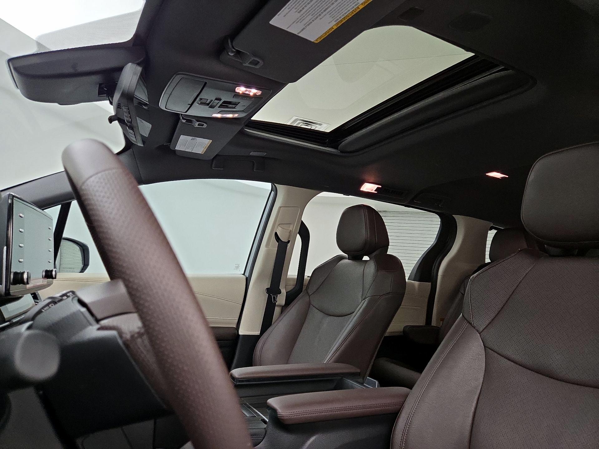 Thumbnail: 2024 Toyota Sienna - 20