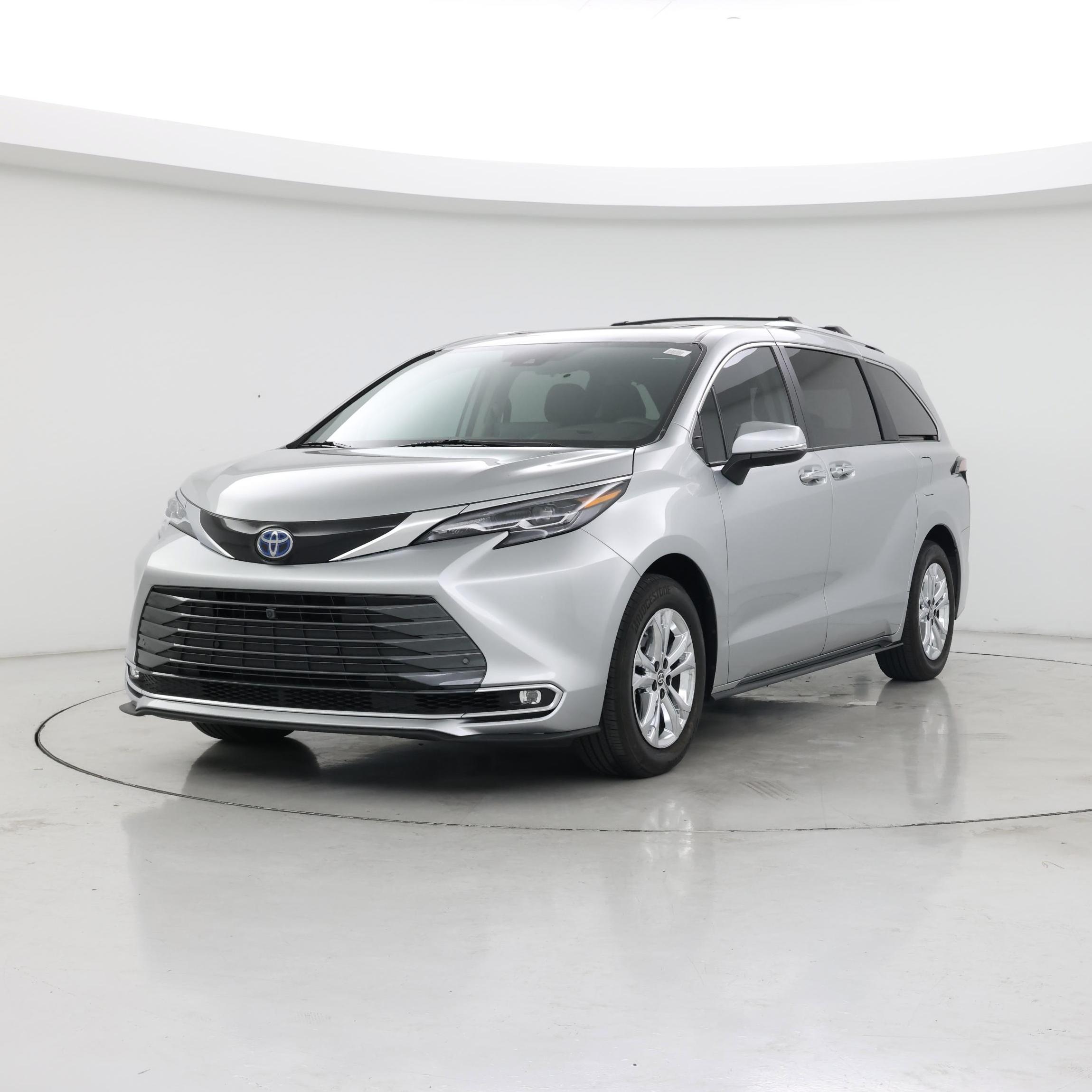 Thumbnail: 2024 Toyota Sienna - 4