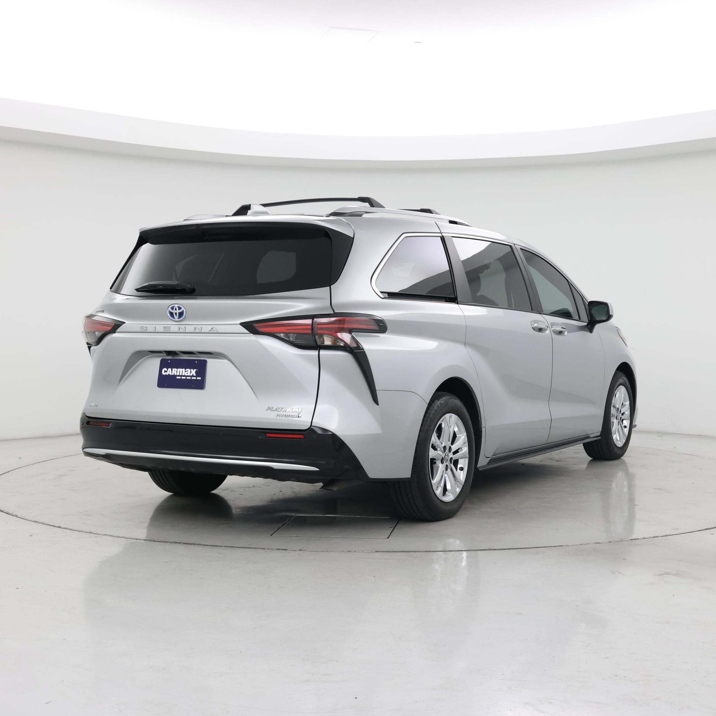 Thumbnail: 2024 Toyota Sienna - 8