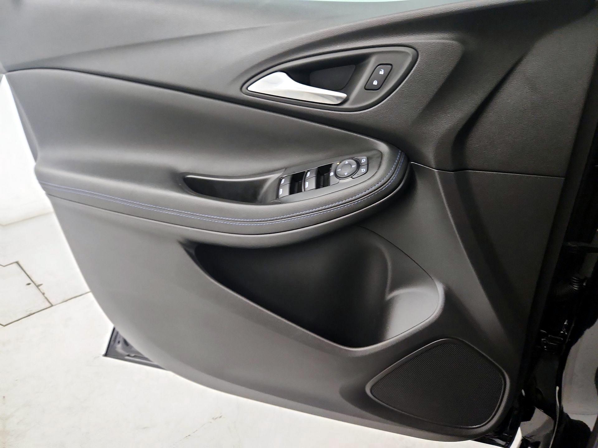 Thumbnail: 2025 Buick Encore GX - 12