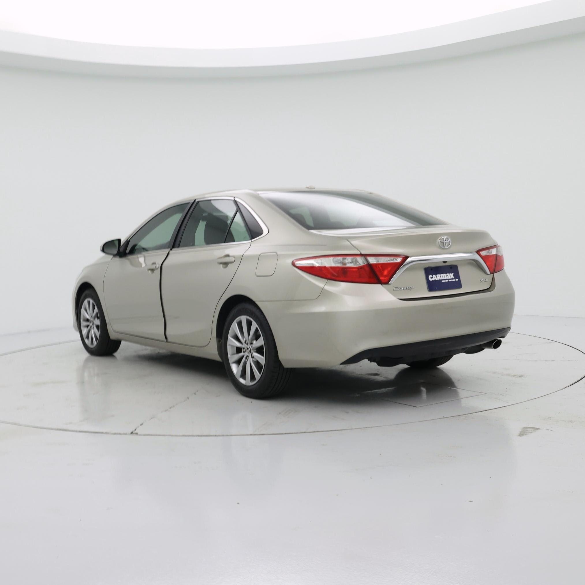 Thumbnail: 2015 Toyota Camry - 2