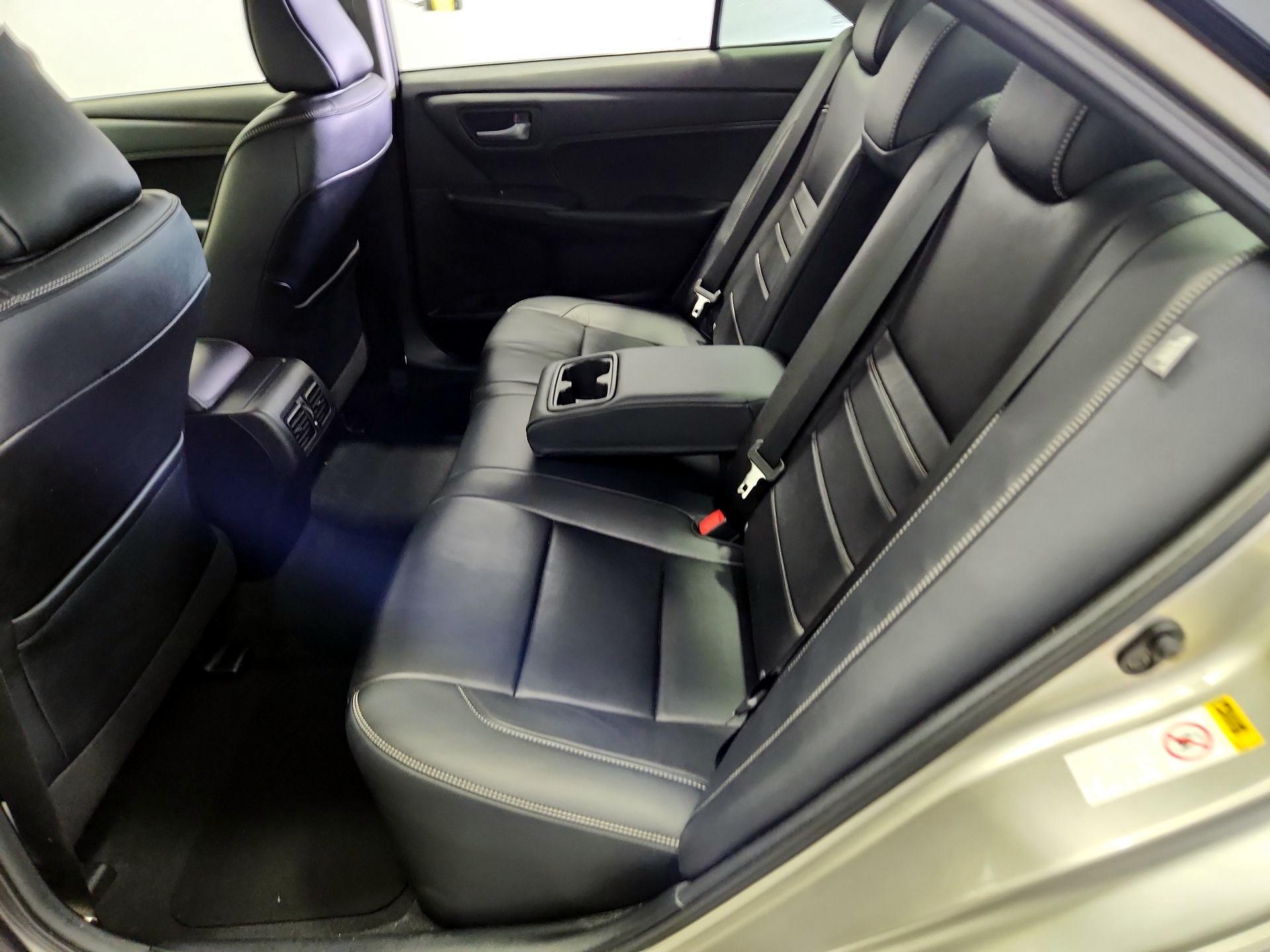 Thumbnail: 2015 Toyota Camry - 20