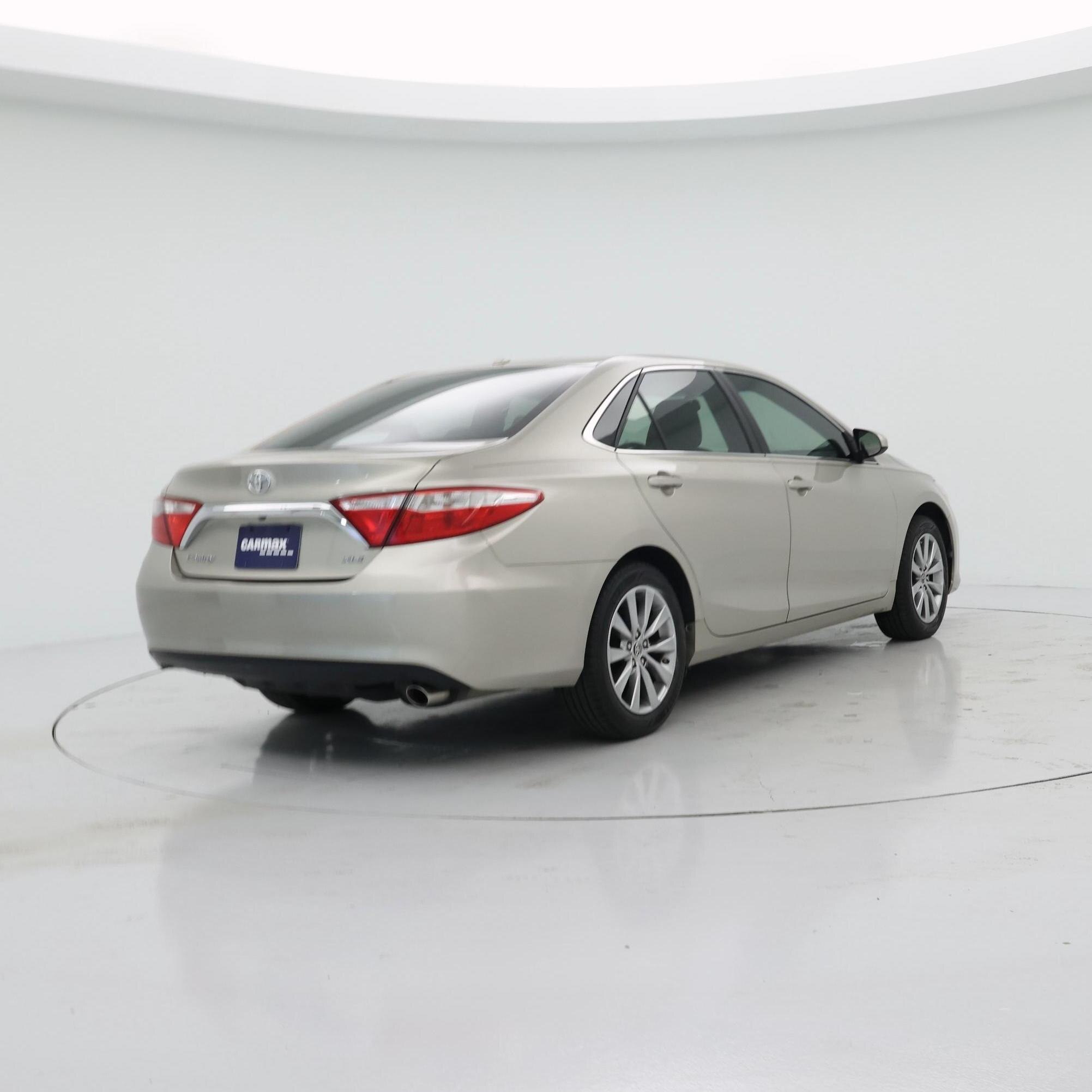 Thumbnail: 2015 Toyota Camry - 8