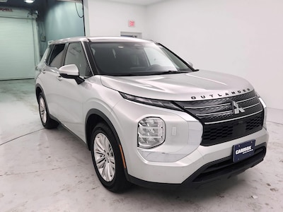 2022 Mitsubishi Outlander ES