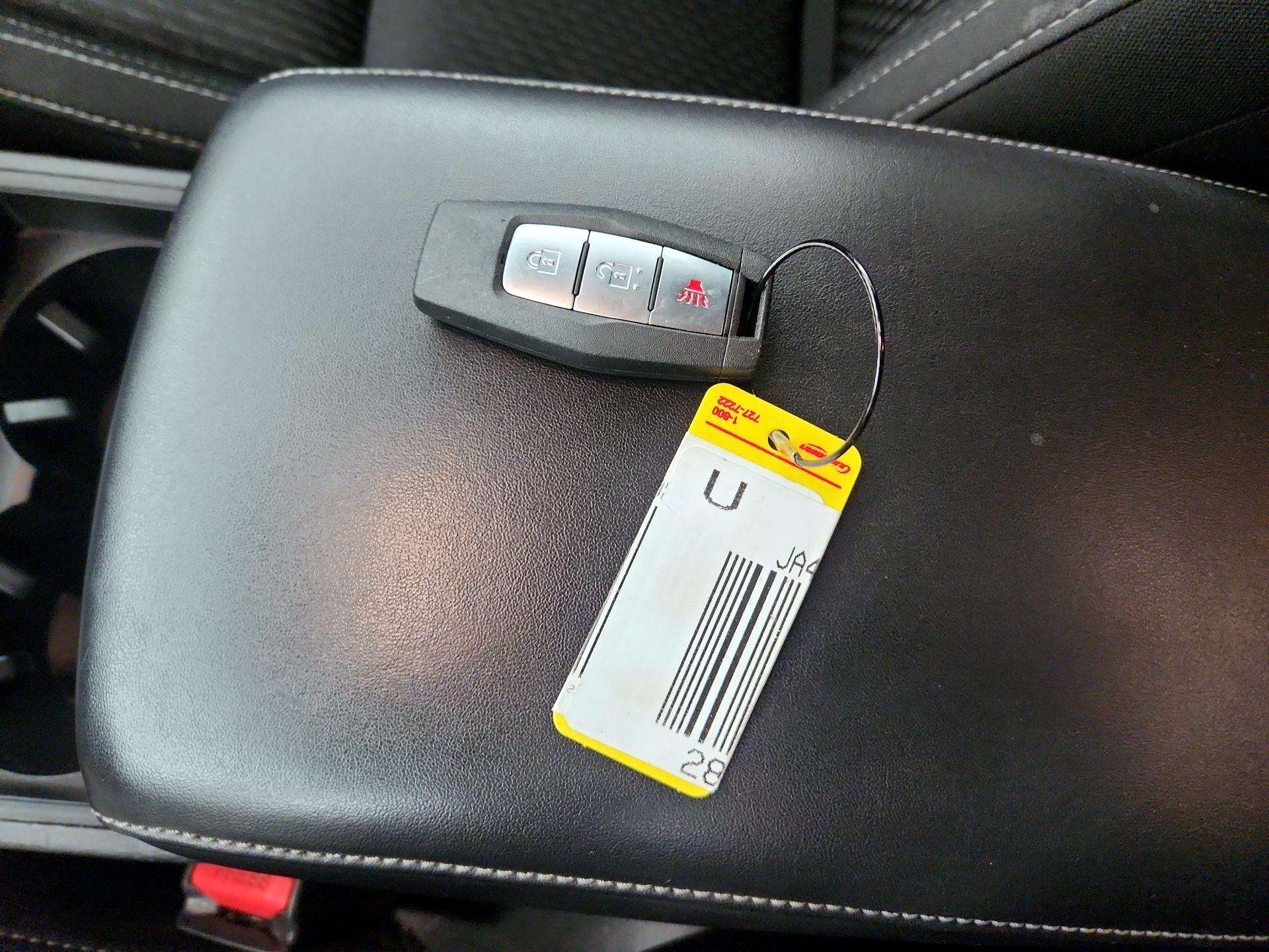 Thumbnail: 2022 Mitsubishi Outlander - 20