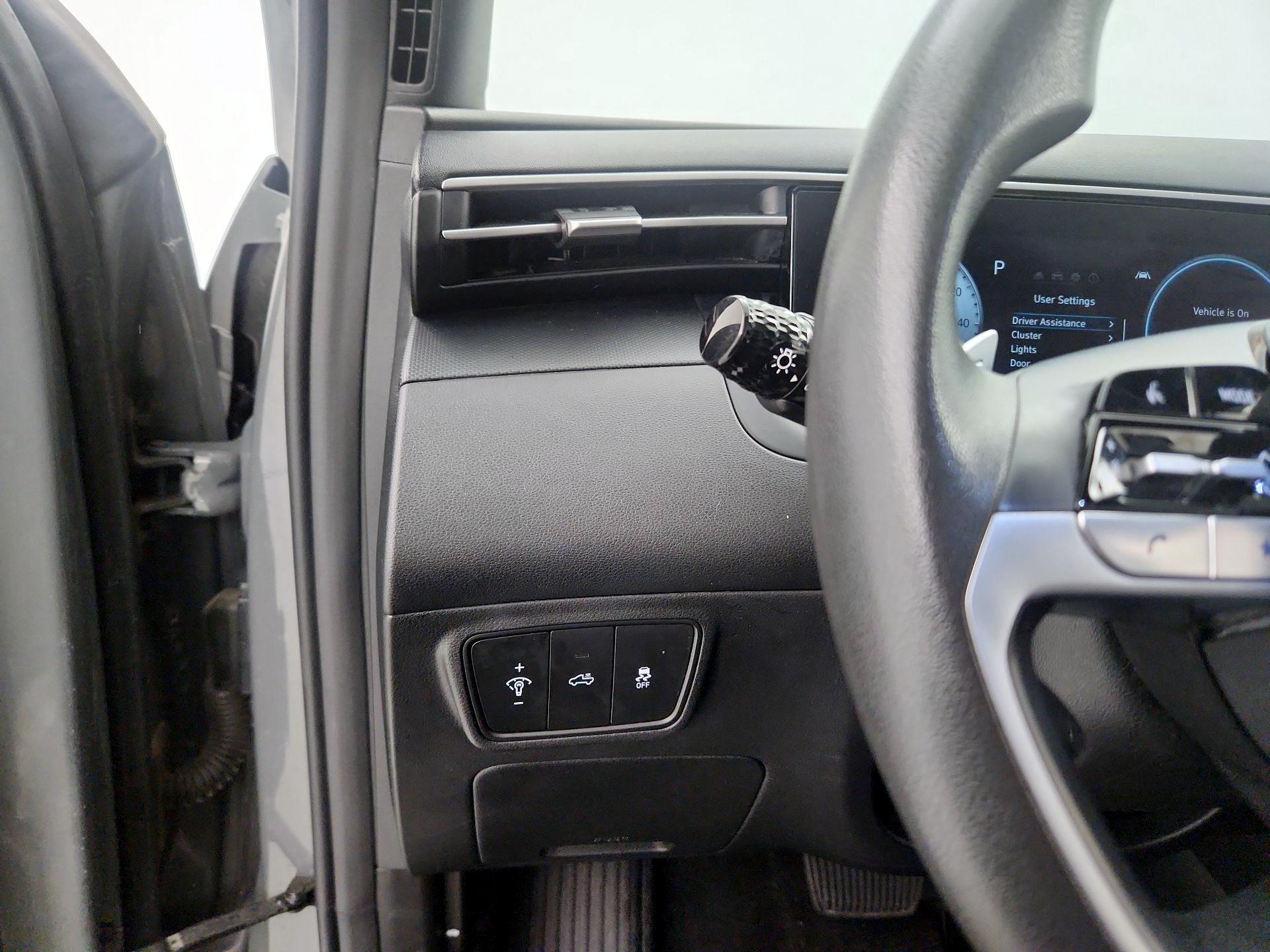 Thumbnail: 2023 Hyundai Santa Cruz - 13