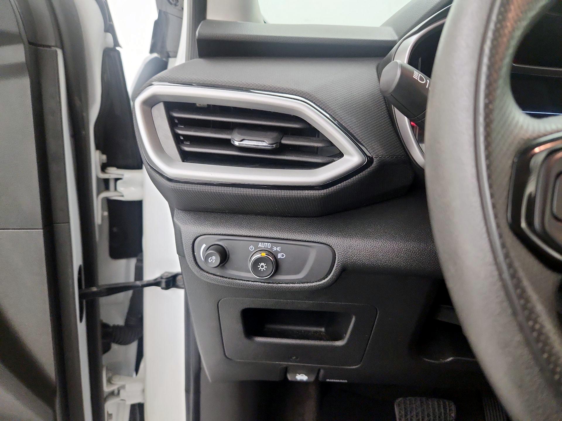 Thumbnail: 2023 Chevrolet TrailBlazer - 13