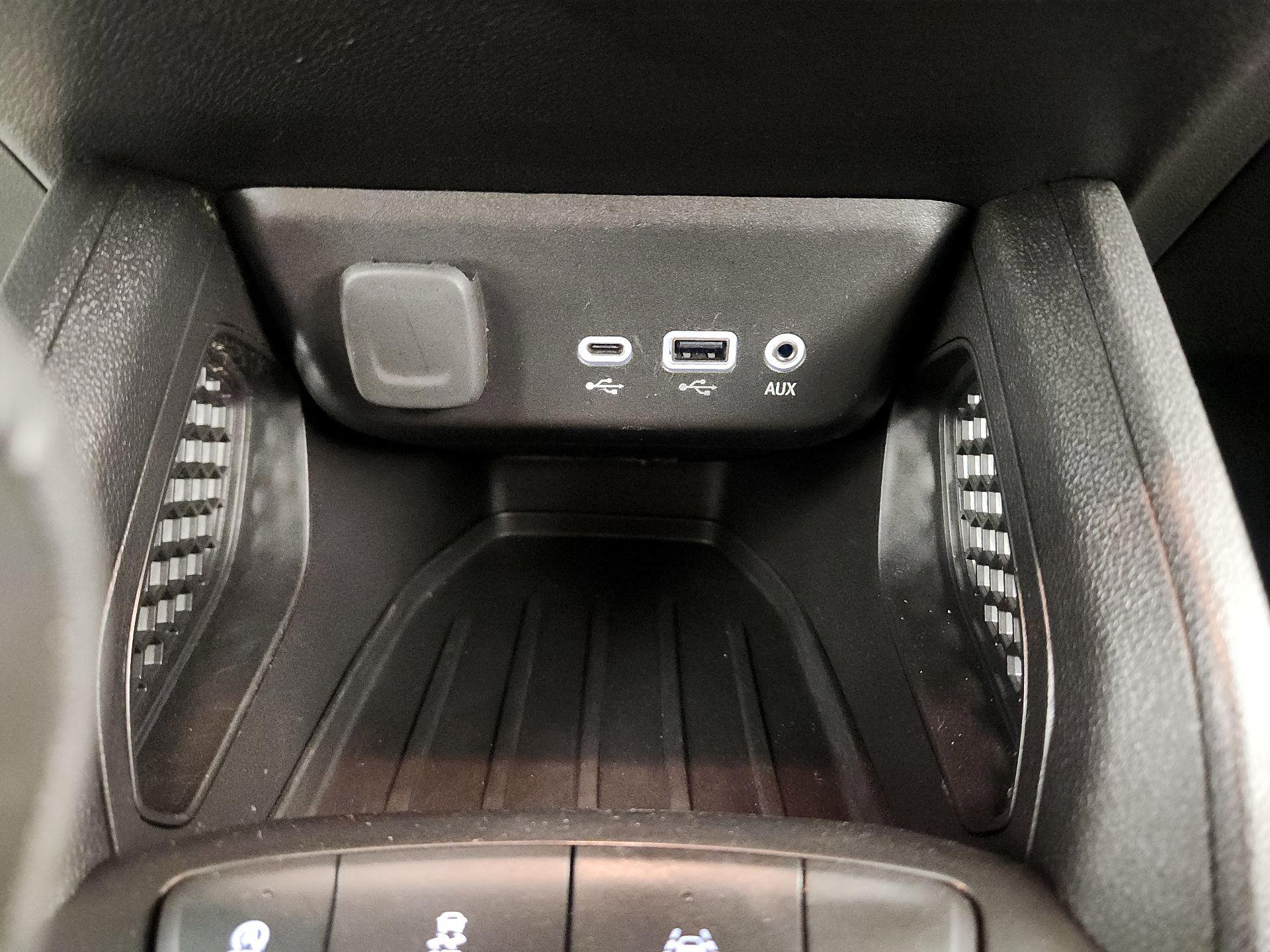 Thumbnail: 2023 Chevrolet TrailBlazer - 18