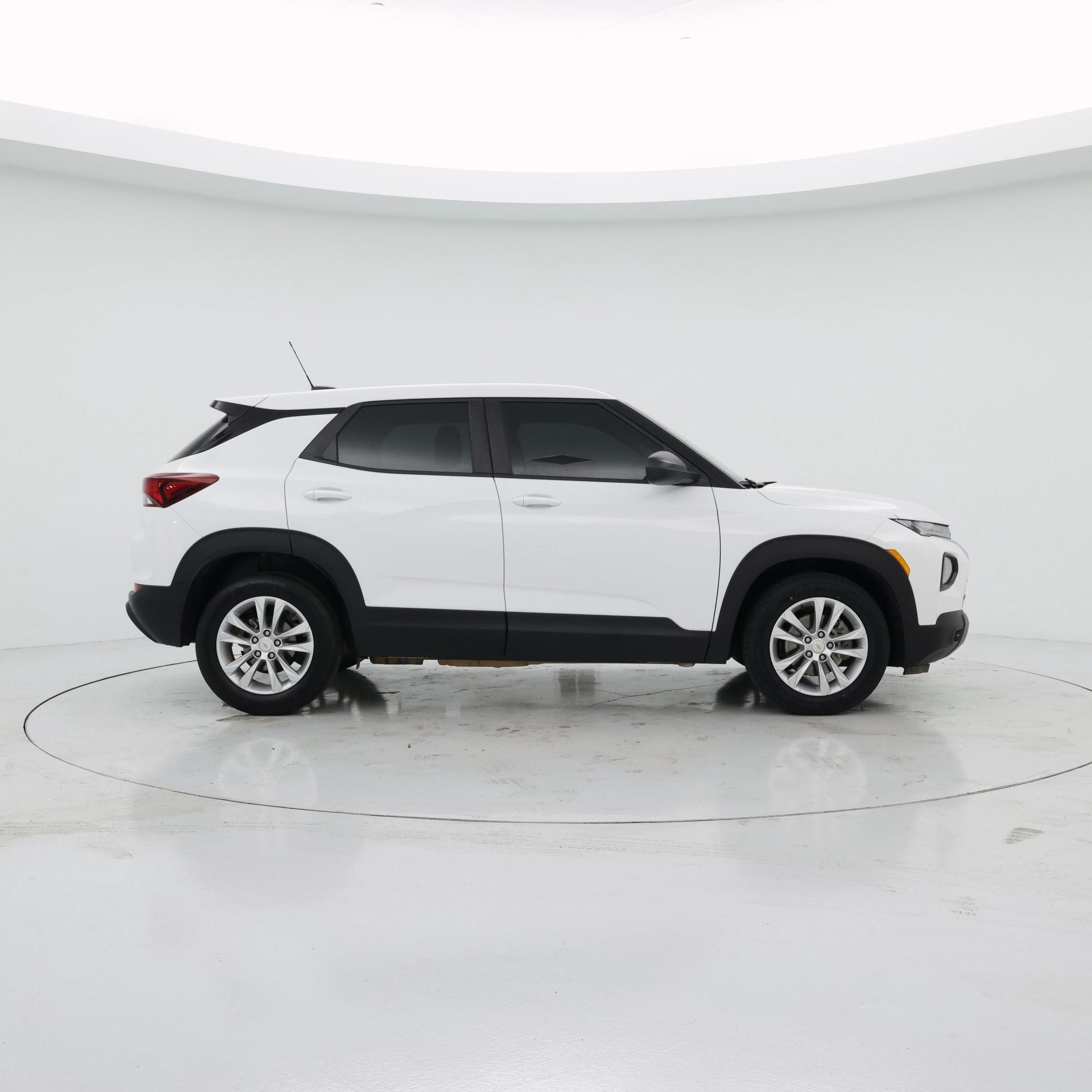 Thumbnail: 2023 Chevrolet TrailBlazer - 7