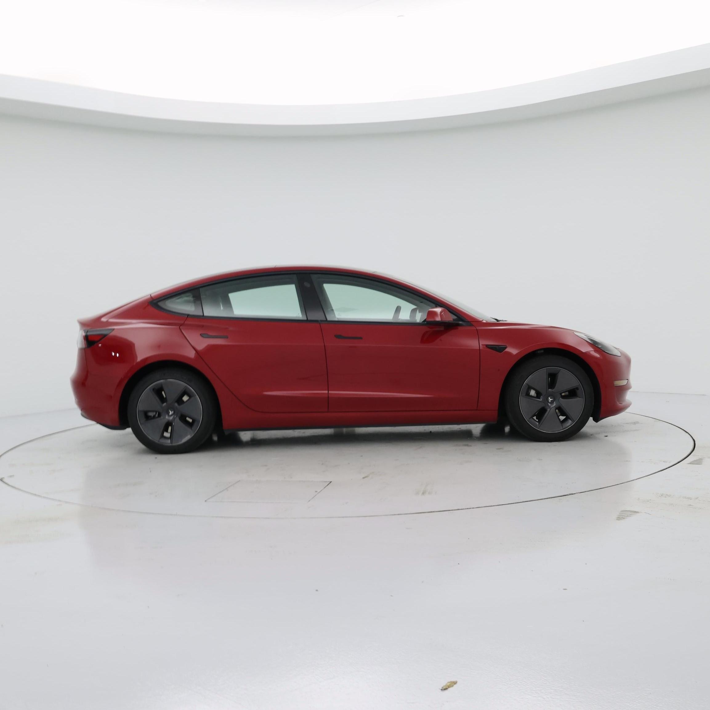 Thumbnail: 2023 Tesla Model 3 - 7
