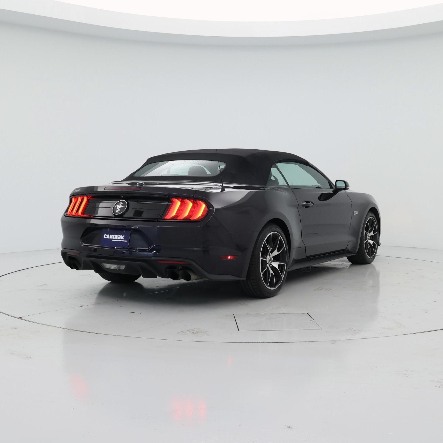 Thumbnail: 2022 Ford Mustang - 8