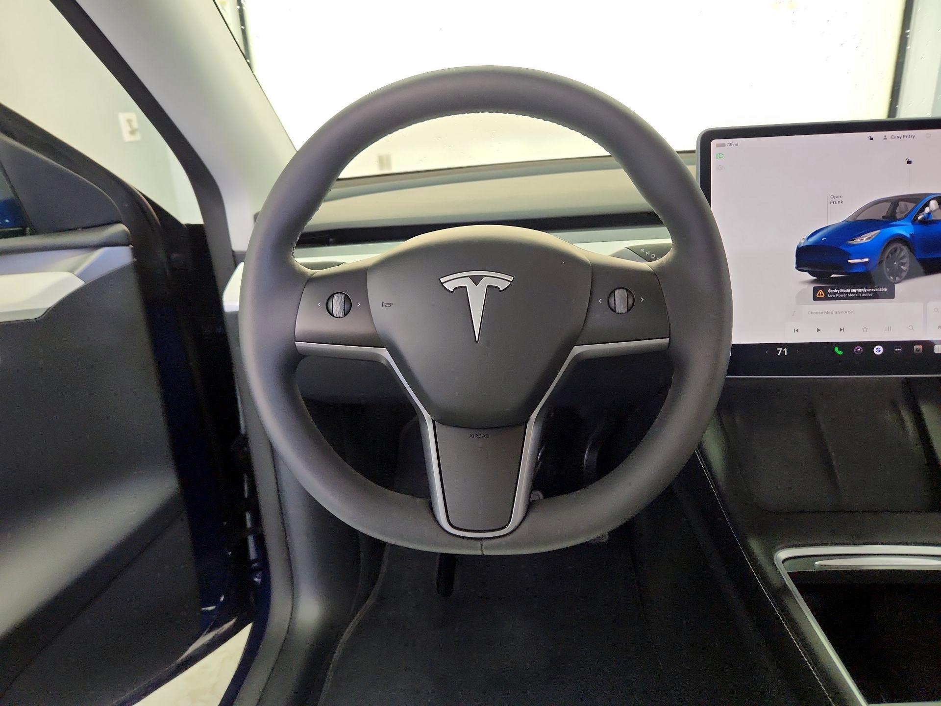 Thumbnail: 2024 Tesla Model Y - 10