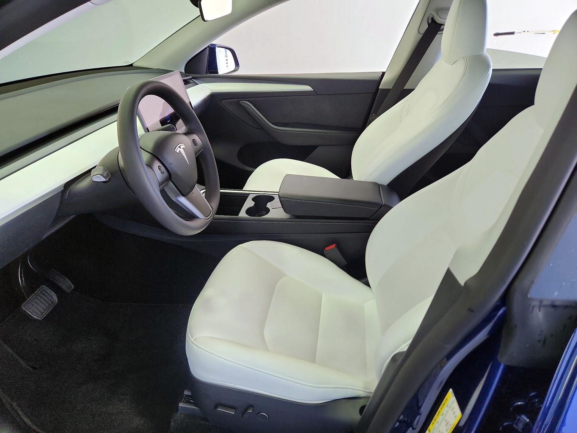 Thumbnail: 2024 Tesla Model Y - 11