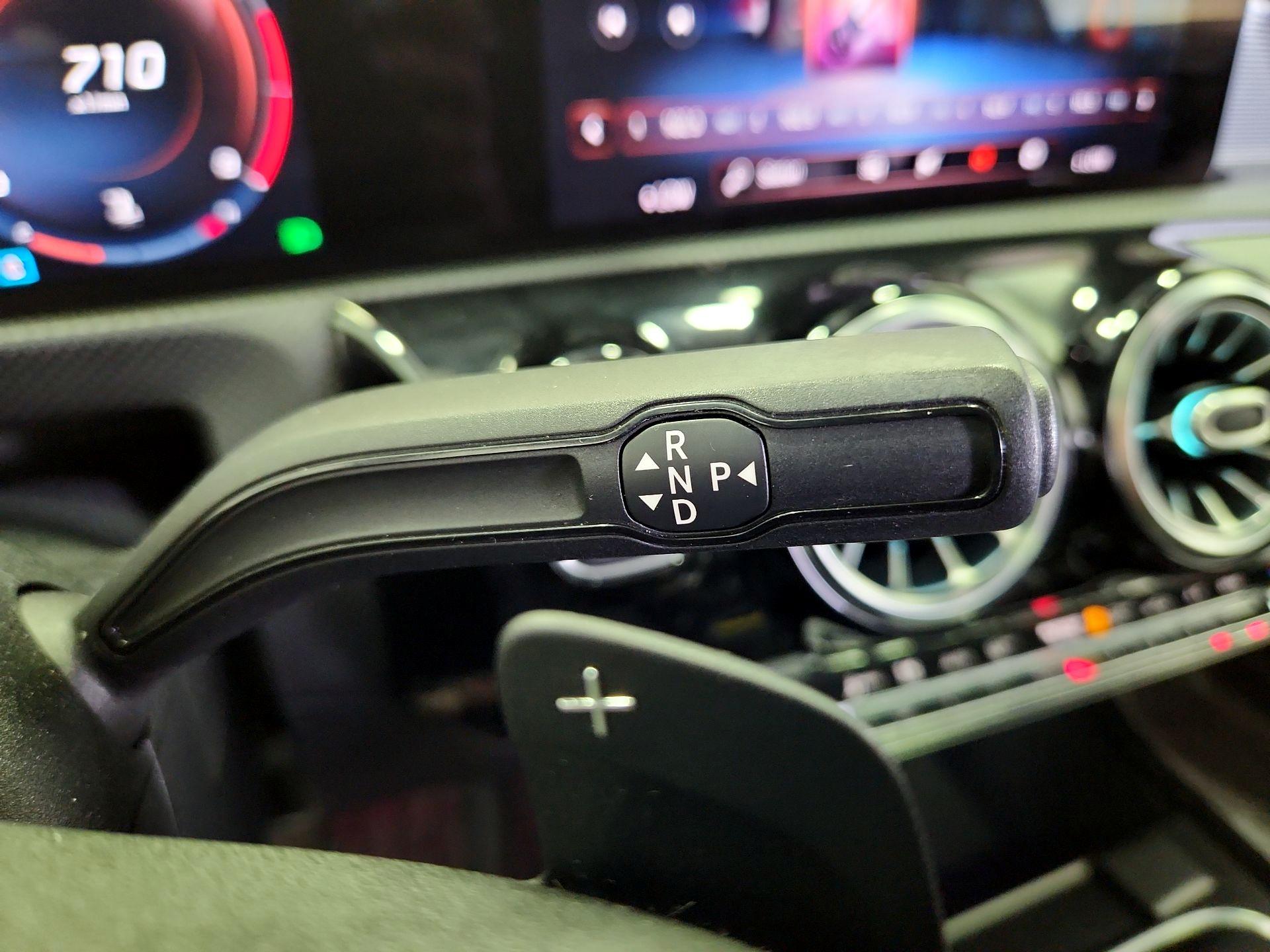 Thumbnail: 2020 Mercedes-Benz A-Class - 17