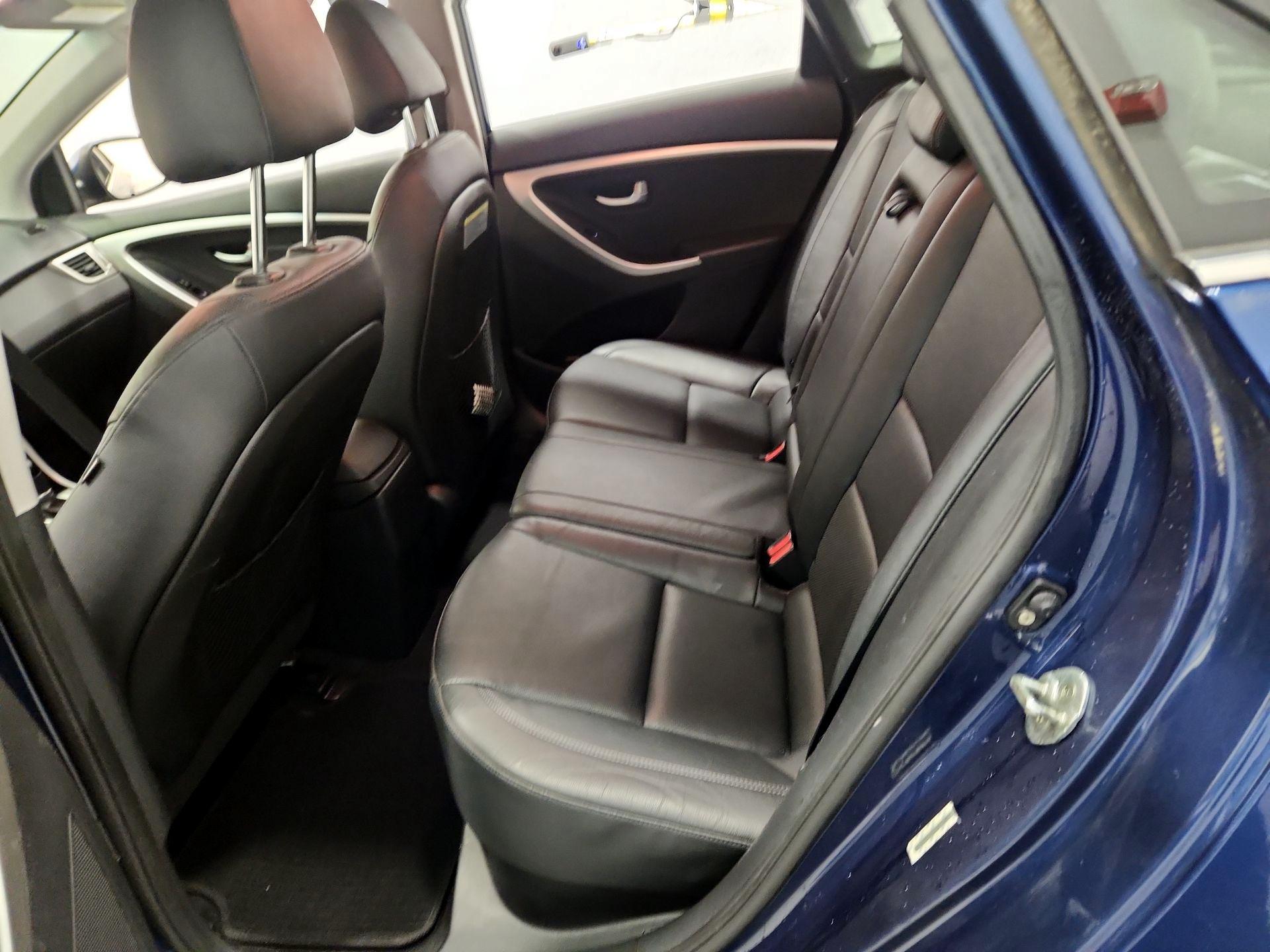 Thumbnail: 2014 Hyundai Elantra - 18