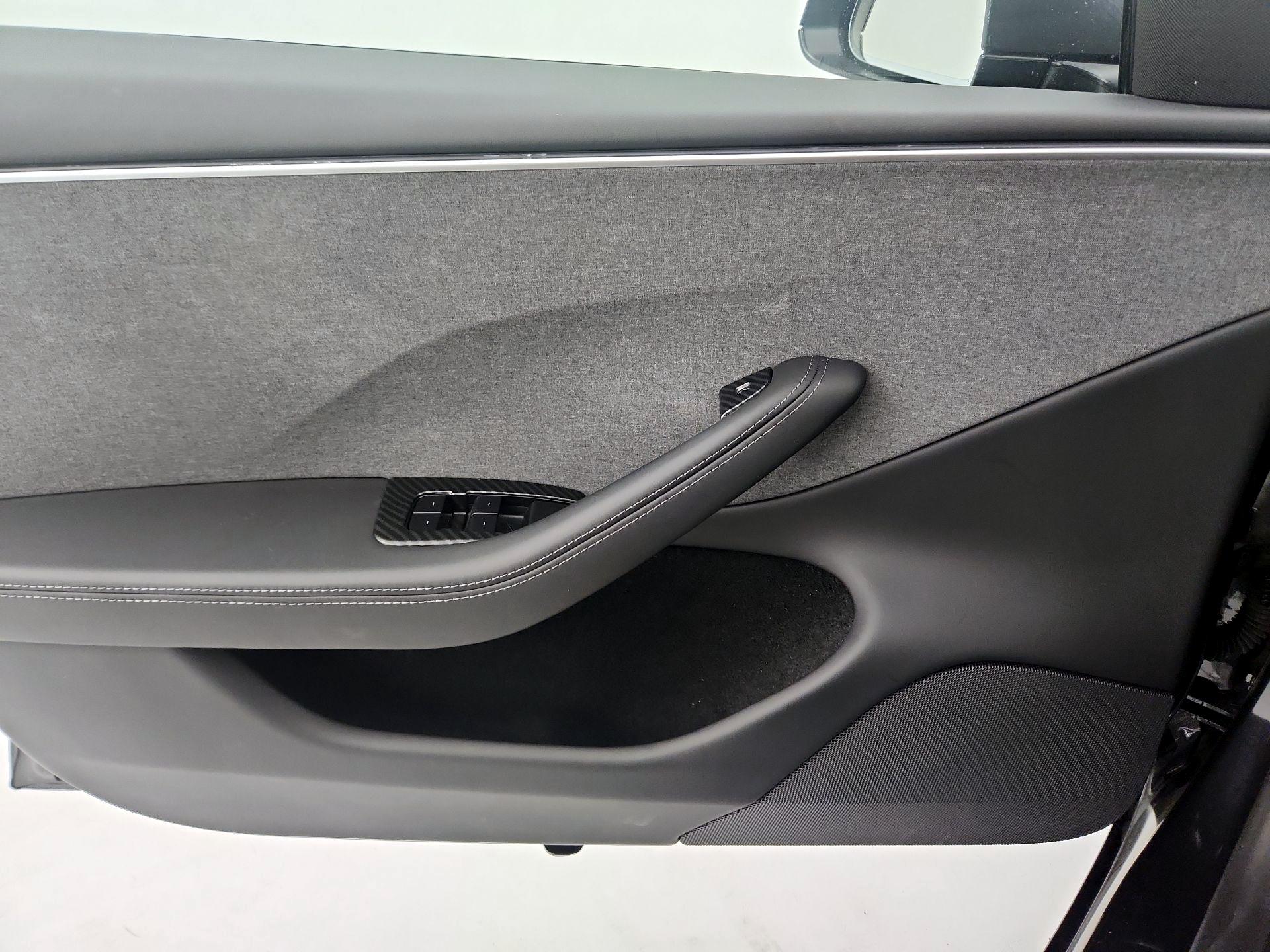 Thumbnail: 2024 Tesla Model 3 - 12