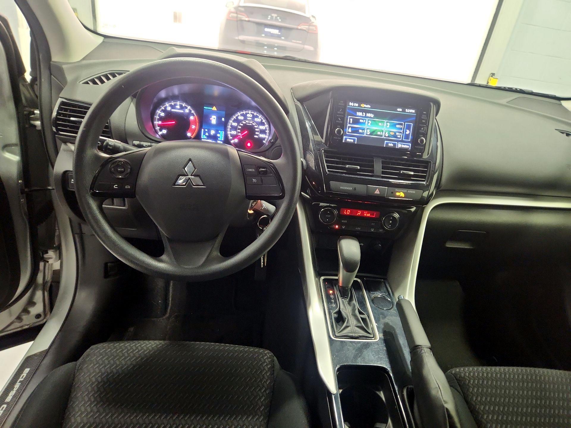 Thumbnail: 2022 Mitsubishi Eclipse Cross - 9