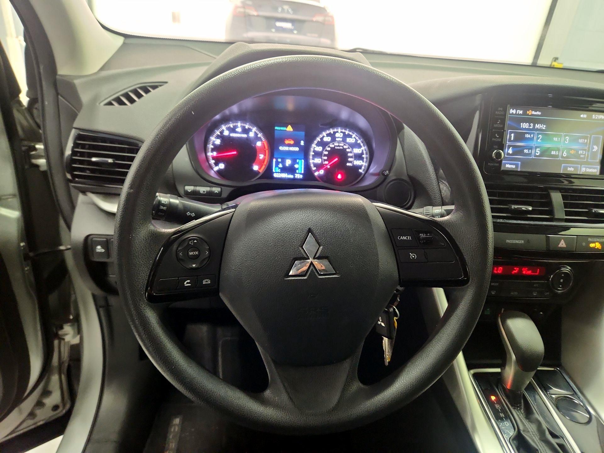 Thumbnail: 2022 Mitsubishi Eclipse Cross - 10