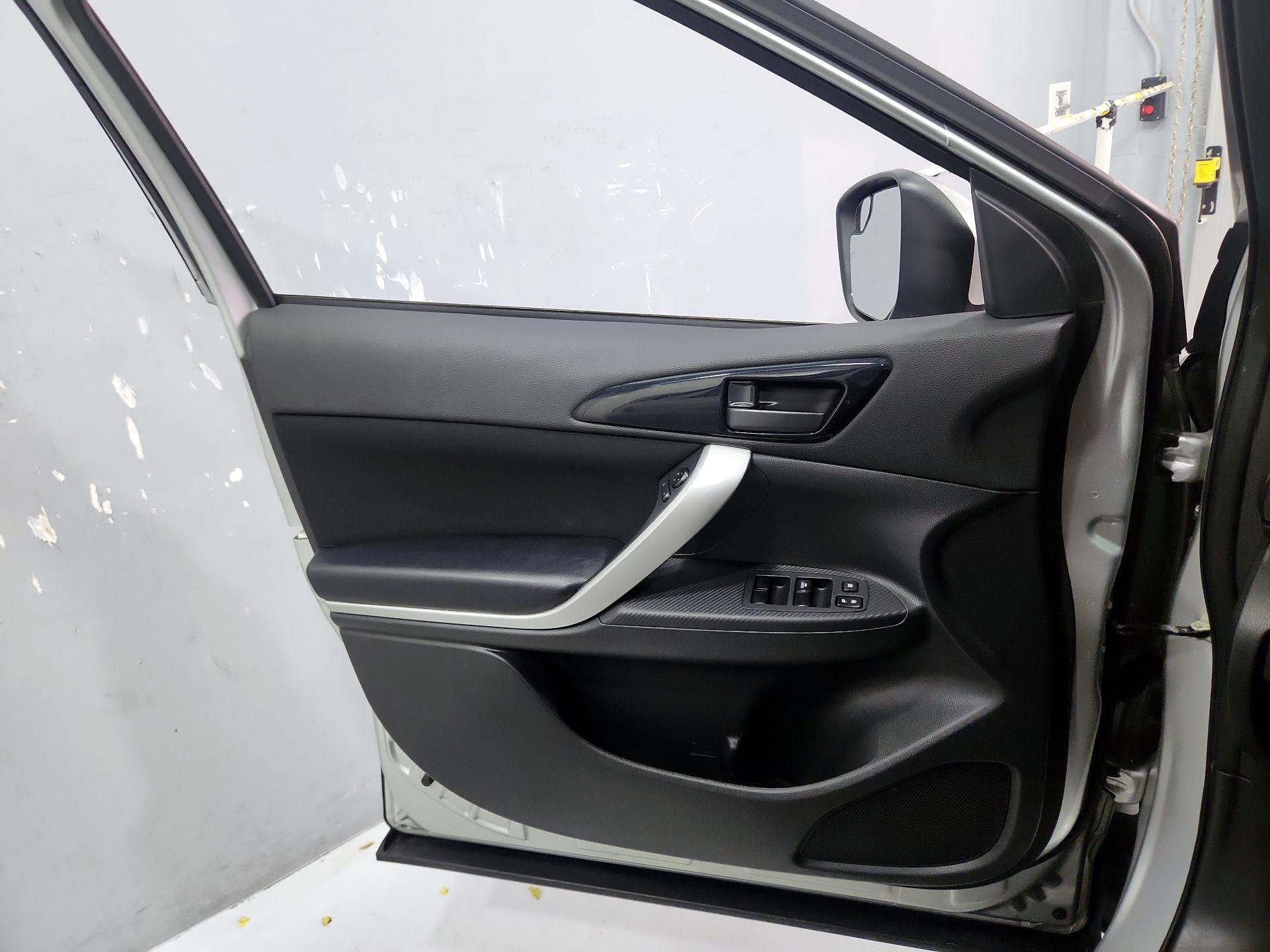 Thumbnail: 2022 Mitsubishi Eclipse Cross - 12