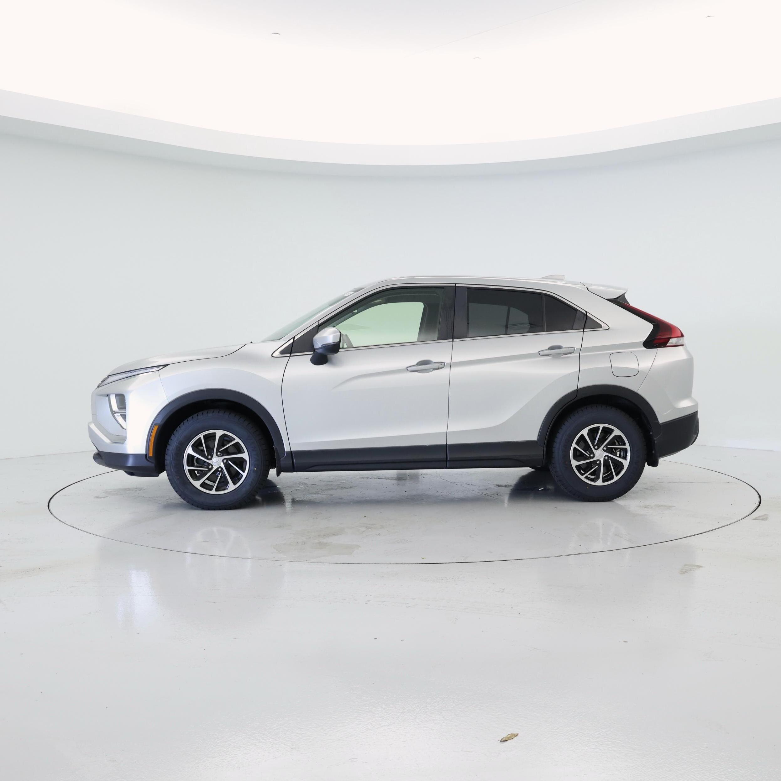 Thumbnail: 2022 Mitsubishi Eclipse Cross - 3