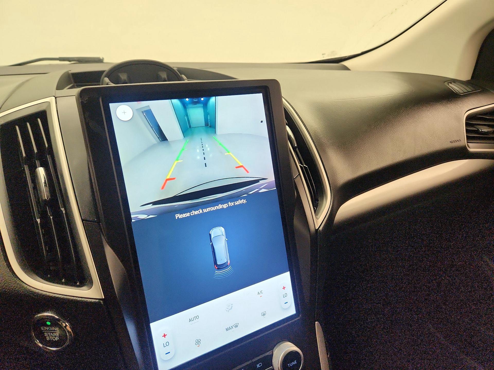 Thumbnail: 2021 Ford Edge - 14