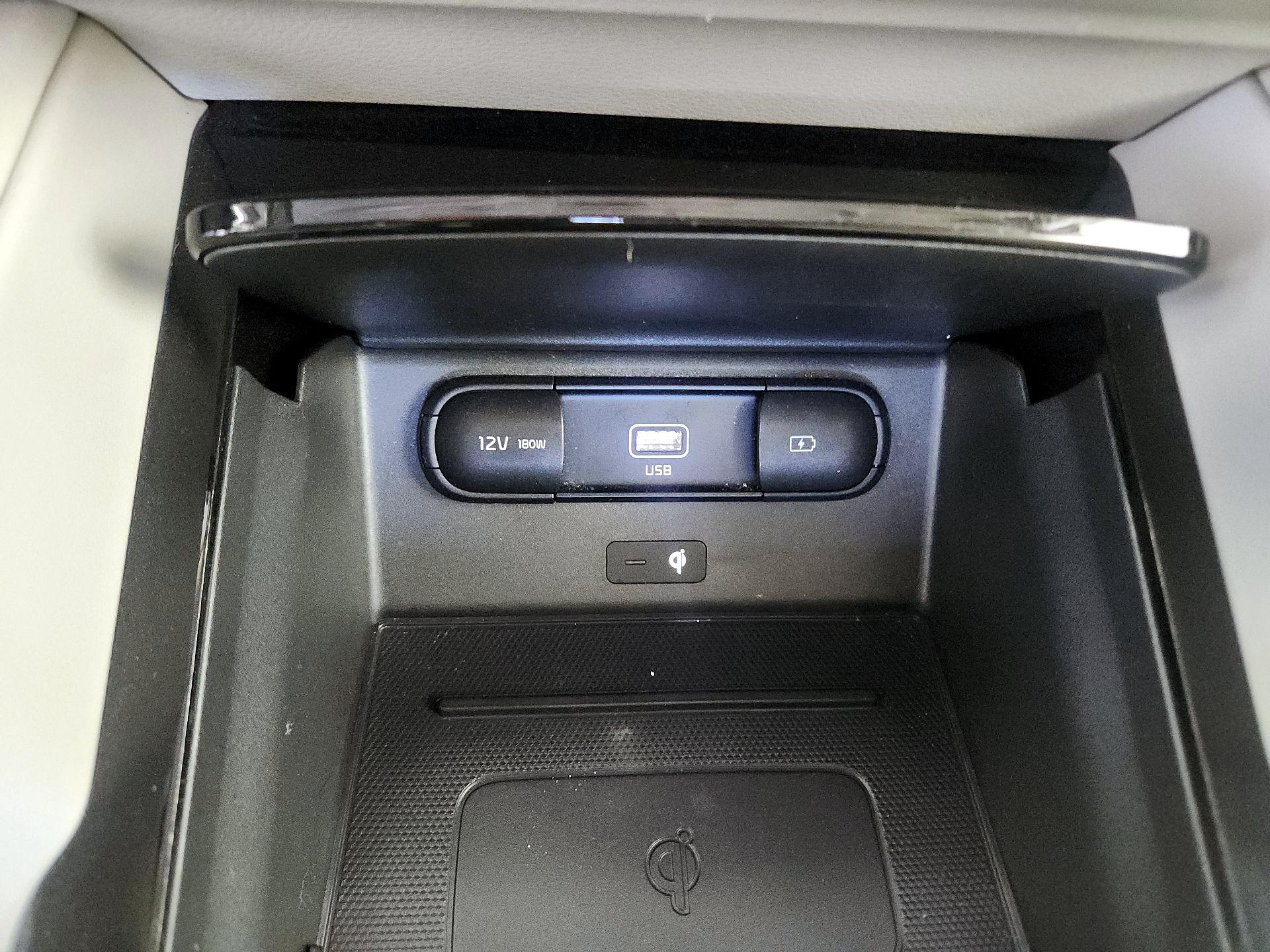 Thumbnail: 2022 Kia Telluride - 18