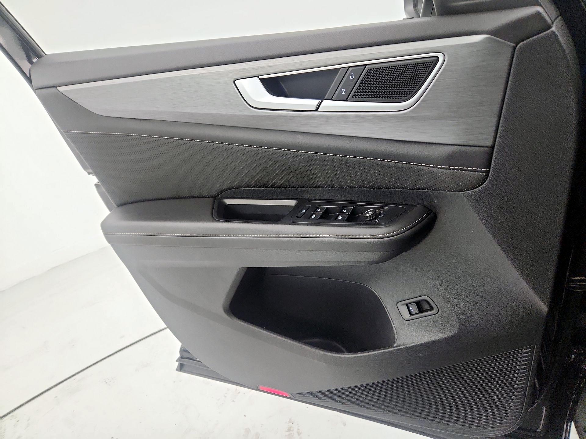 Thumbnail: 2024 Volkswagen Atlas - 12