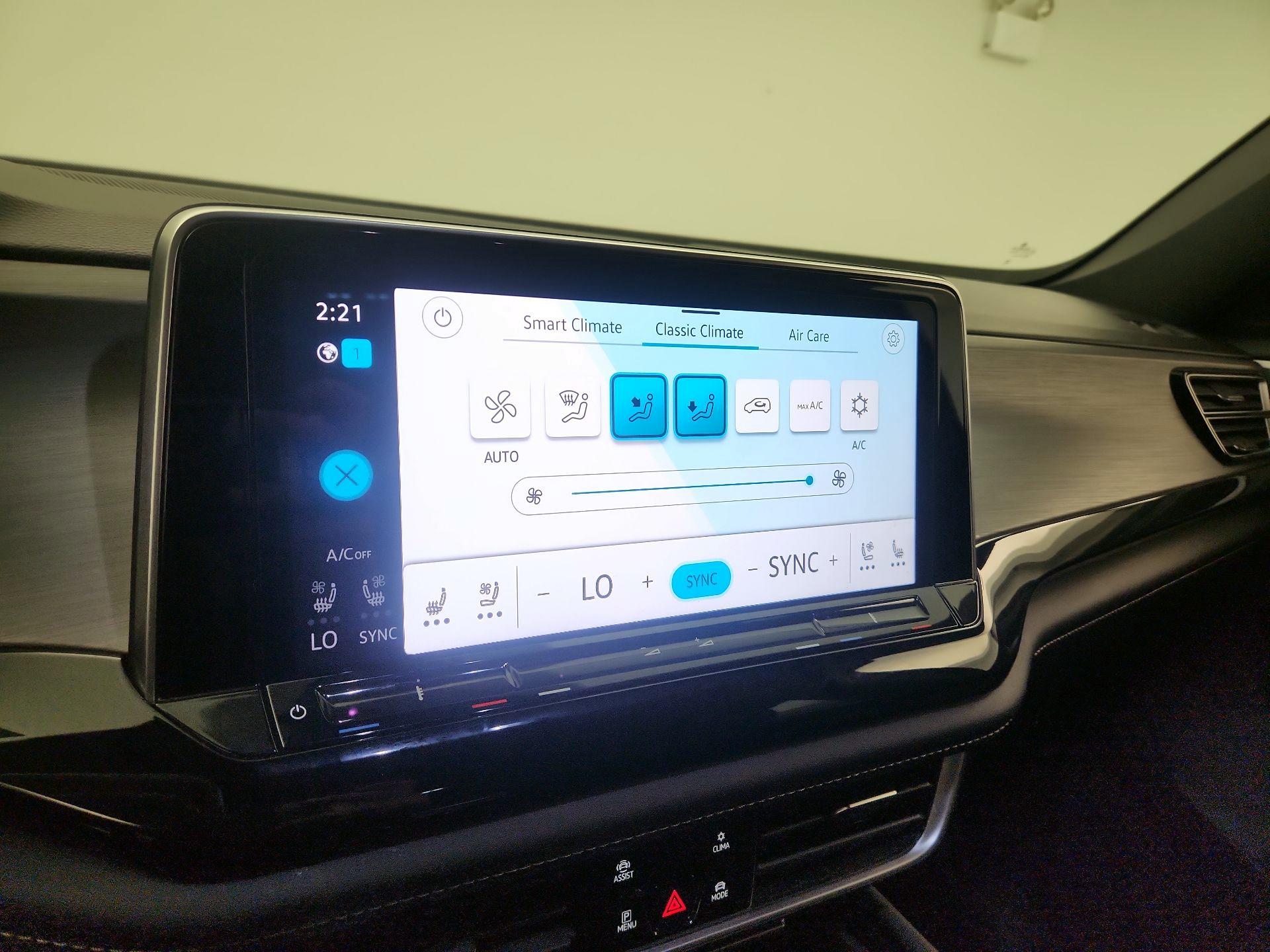 Thumbnail: 2024 Volkswagen Atlas - 16