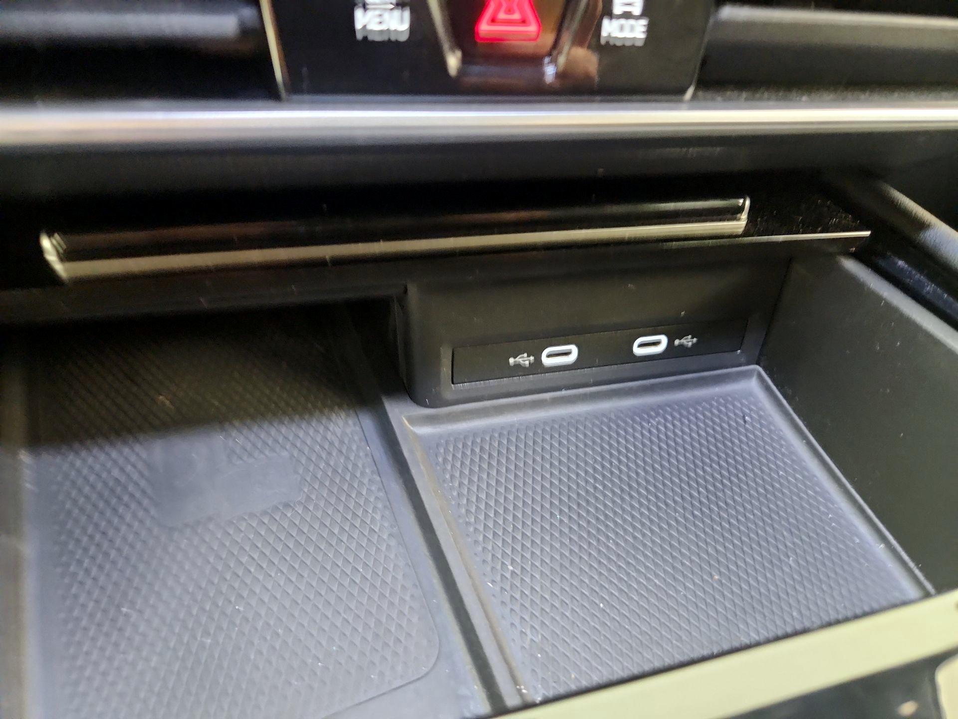 Thumbnail: 2024 Volkswagen Atlas - 18